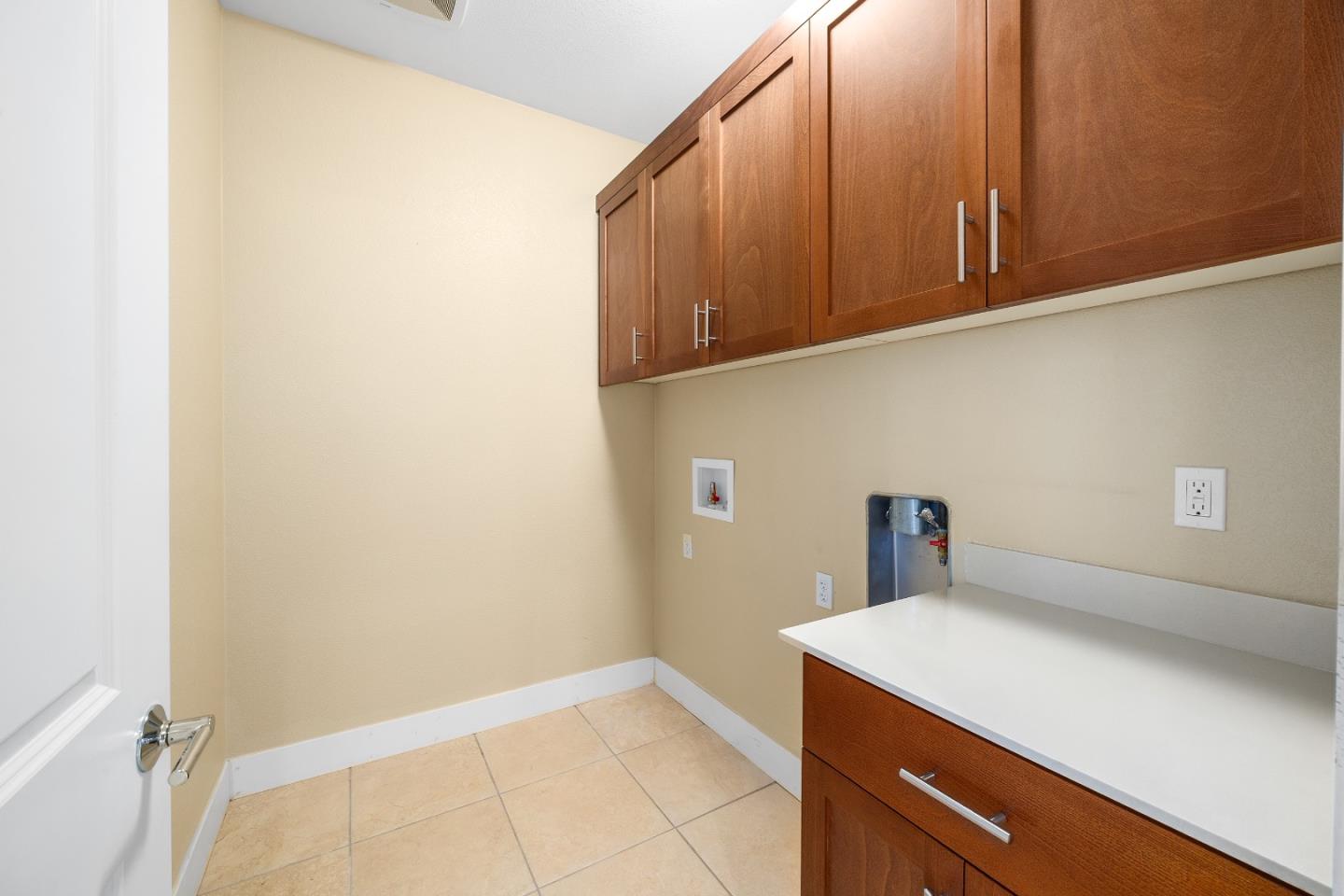 Detail Gallery Image 24 of 40 For 9881 Rancho Hills Dr, Gilroy,  CA 95020 - 4 Beds | 2 Baths