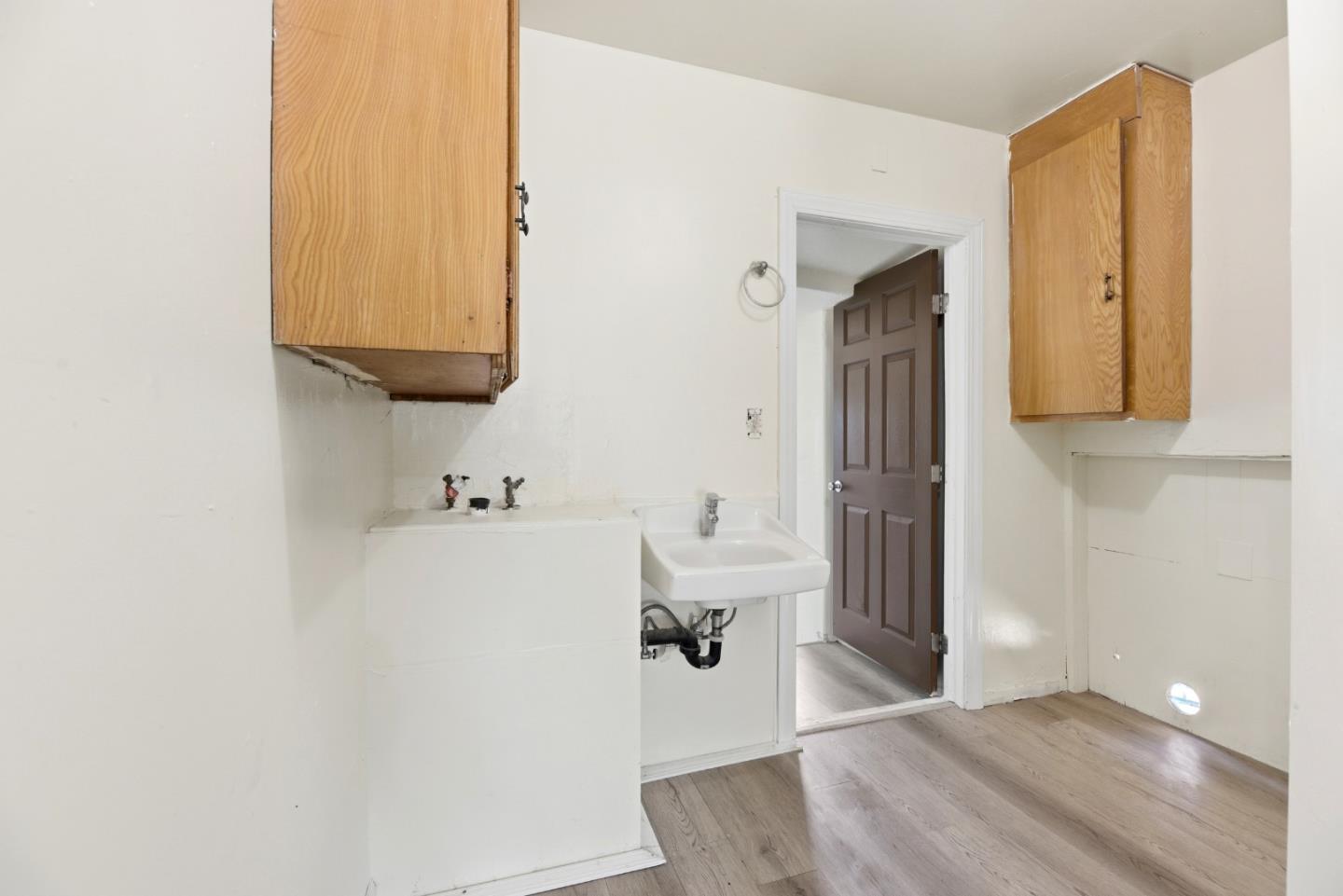 Detail Gallery Image 14 of 23 For 701 W 14th St, Antioch,  CA 94509 - 4 Beds | 2/1 Baths