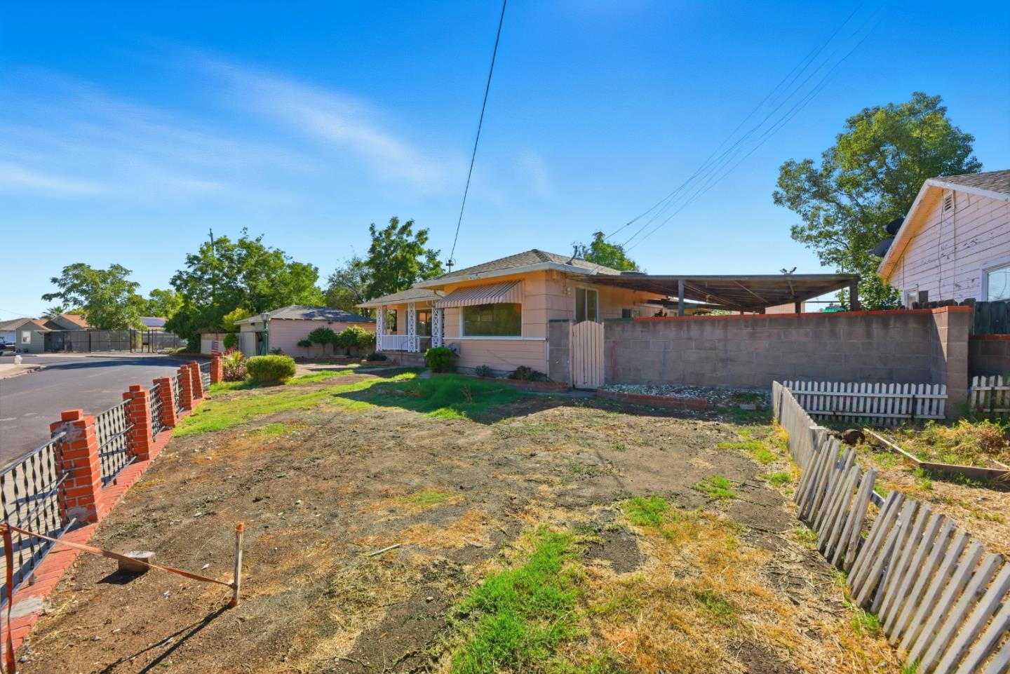 Detail Gallery Image 20 of 23 For 701 W 14th St, Antioch,  CA 94509 - 4 Beds | 2/1 Baths