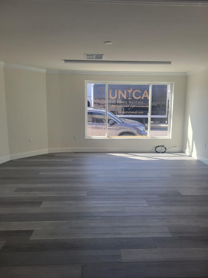 Detail Gallery Image 4 of 17 For 953 Washington St, San Carlos,  CA 94070 - – Beds | – Baths