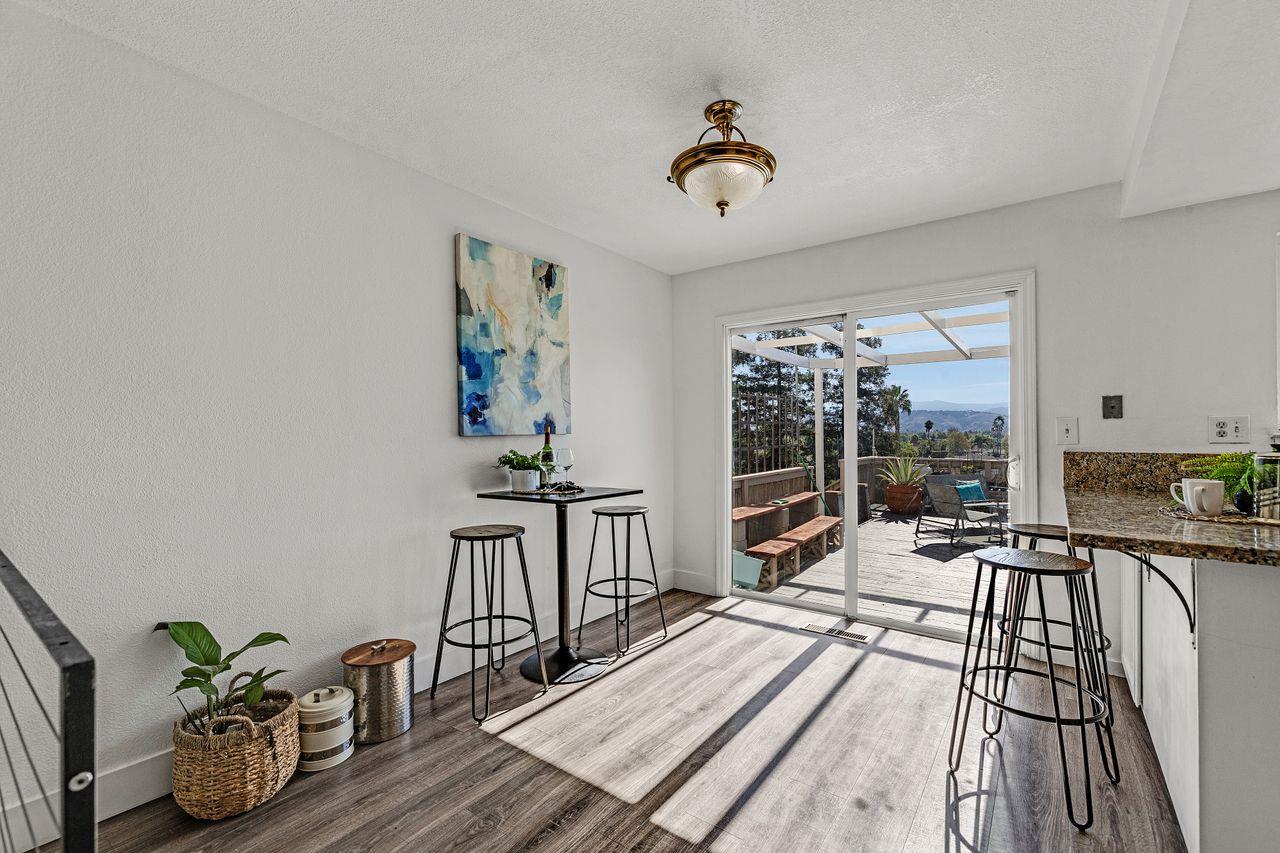 Detail Gallery Image 15 of 35 For 464 Archglen Way, San Jose,  CA 95111 - 4 Beds | 3 Baths