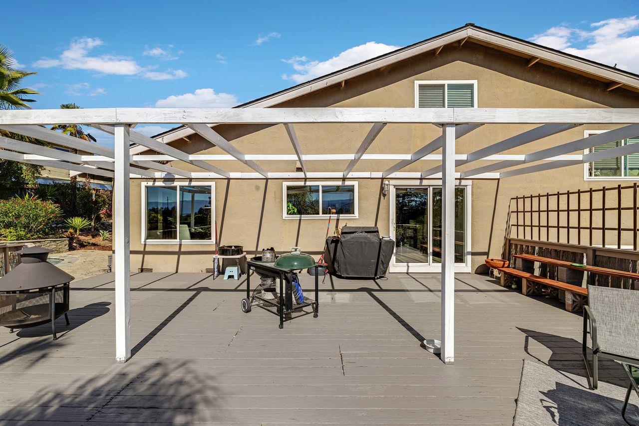 Detail Gallery Image 29 of 35 For 464 Archglen Way, San Jose,  CA 95111 - 4 Beds | 3 Baths