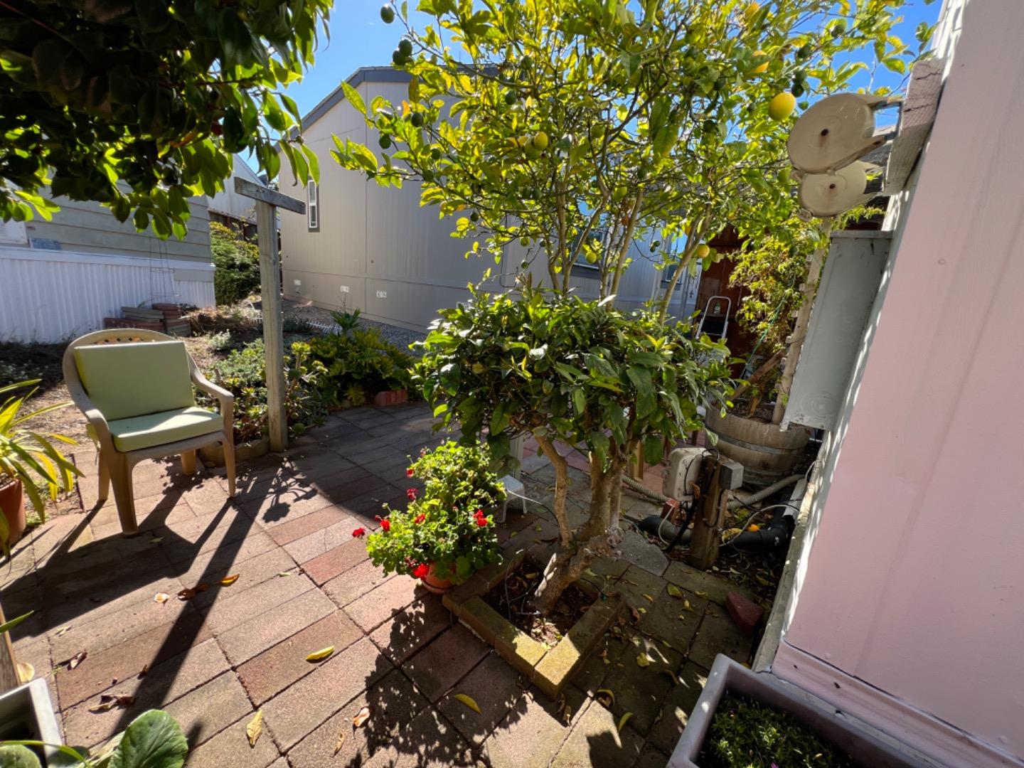 Detail Gallery Image 16 of 17 For 347 Carmel Ave #71,  Marina,  CA 93933 - 2 Beds | 1 Baths