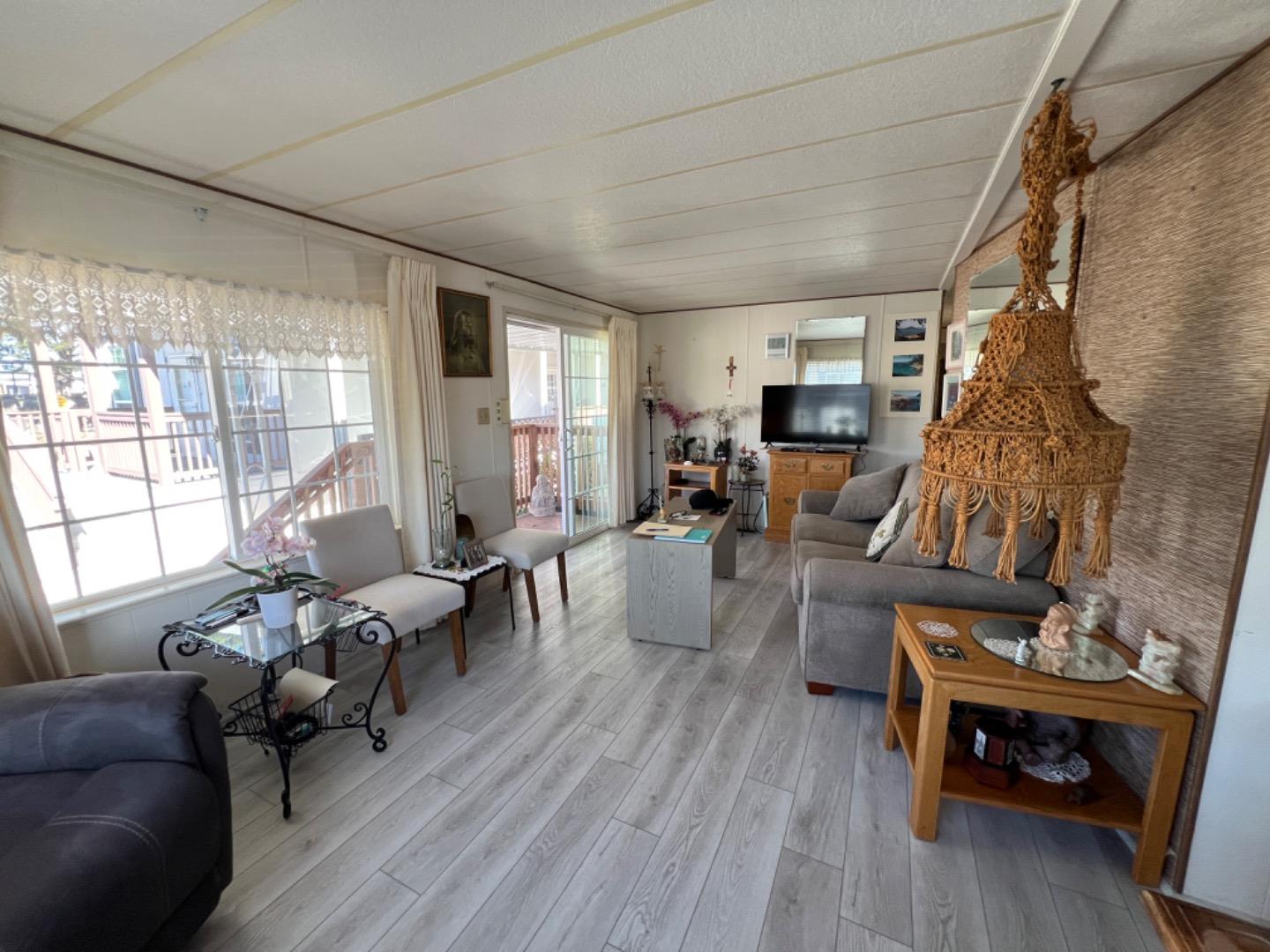 Detail Gallery Image 4 of 17 For 347 Carmel Ave #71,  Marina,  CA 93933 - 2 Beds | 1 Baths