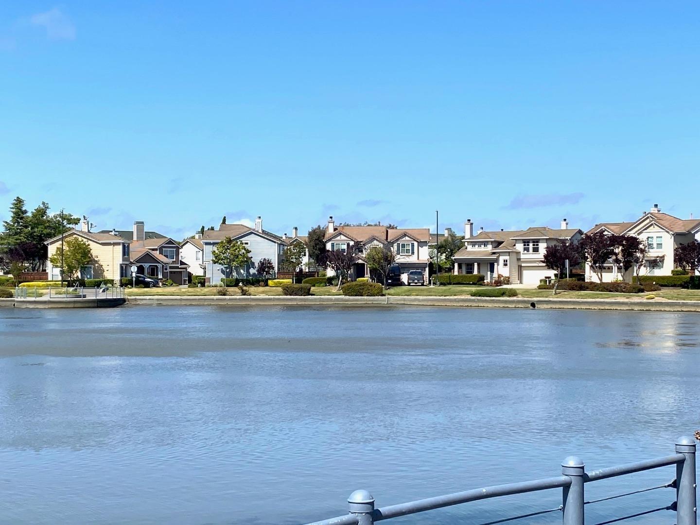 Detail Gallery Image 2 of 46 For 366 Treasure Island Dr, Belmont,  CA 94002 - 4 Beds | 3/1 Baths