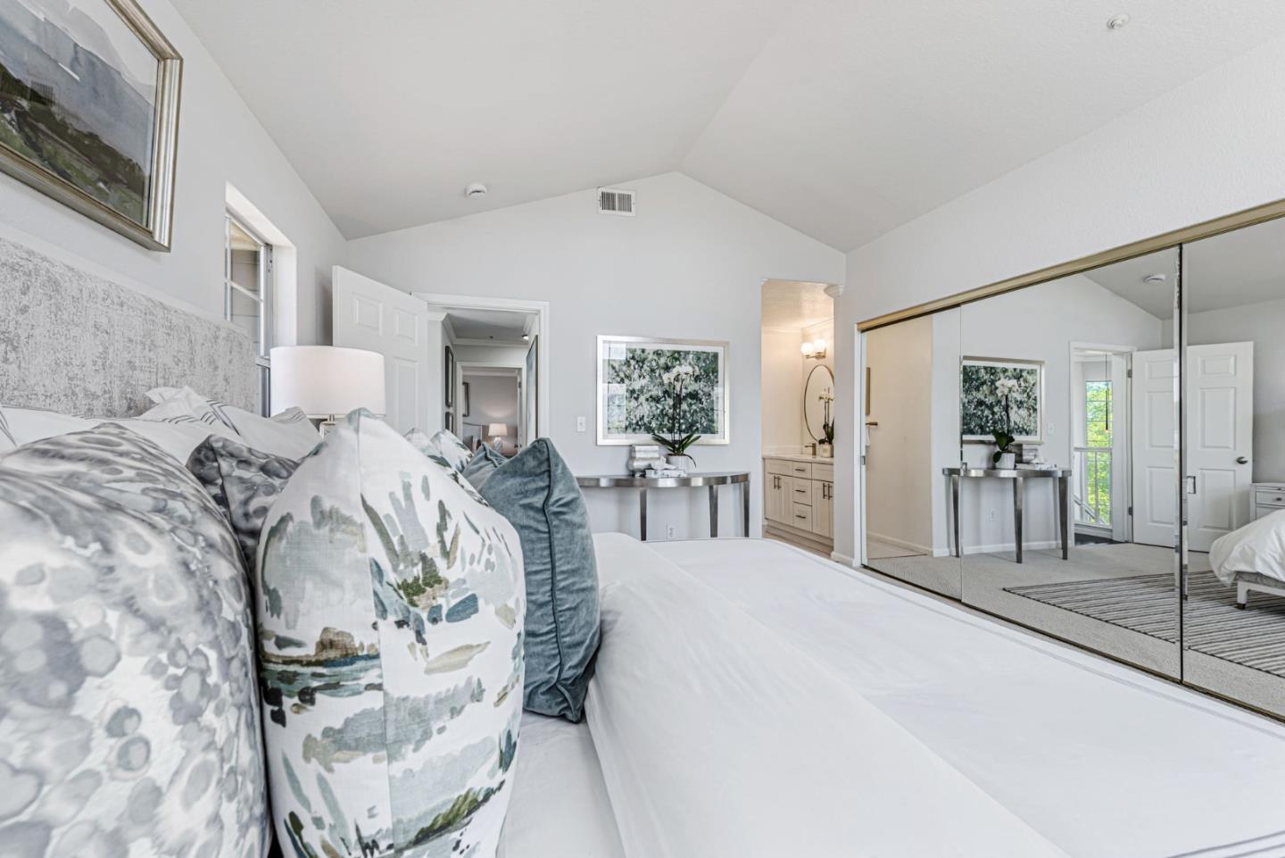 Detail Gallery Image 37 of 46 For 366 Treasure Island Dr, Belmont,  CA 94002 - 4 Beds | 3/1 Baths