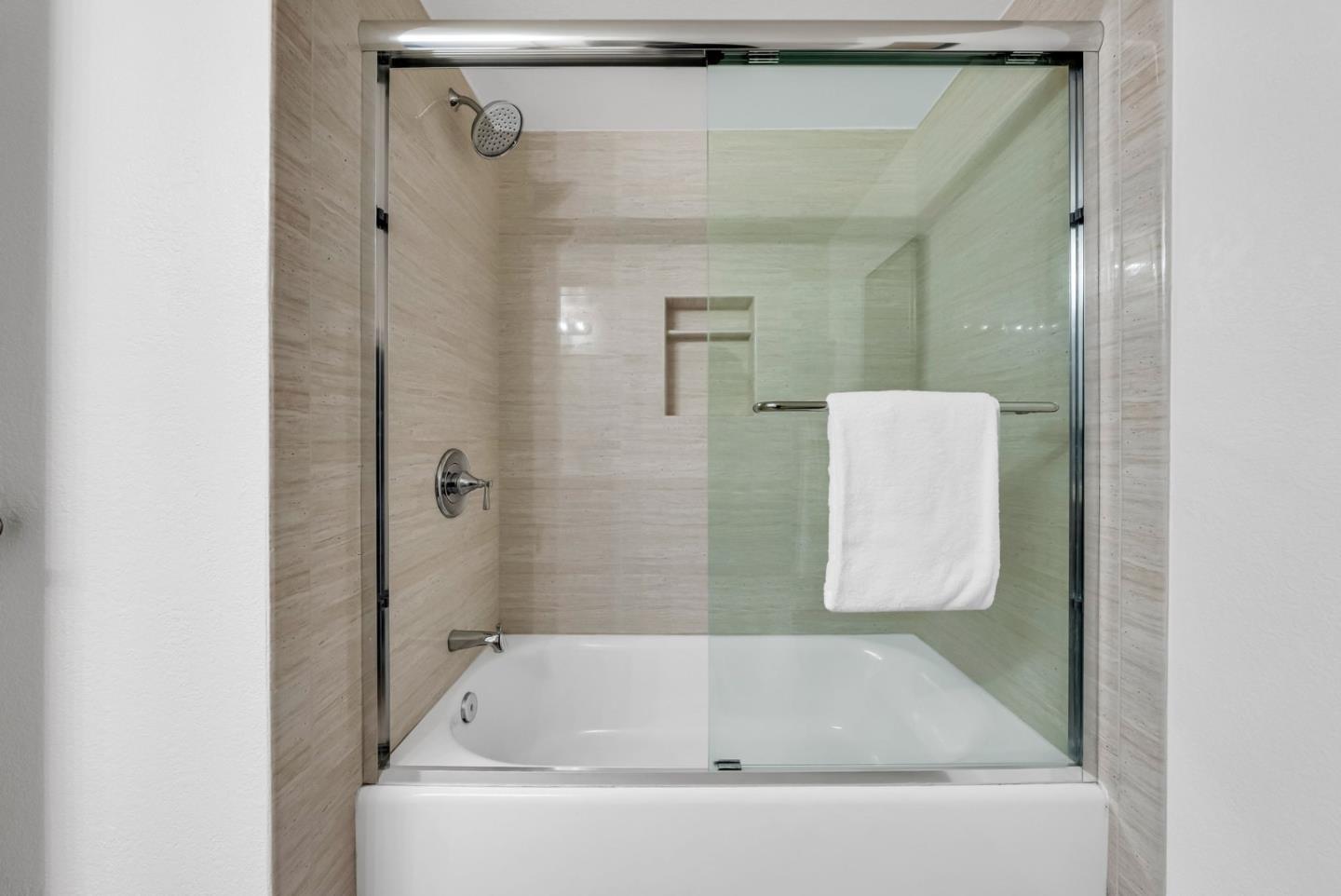 Detail Gallery Image 23 of 53 For 364 Kenbrook Cir, San Jose,  CA 95111 - 2 Beds | 2 Baths