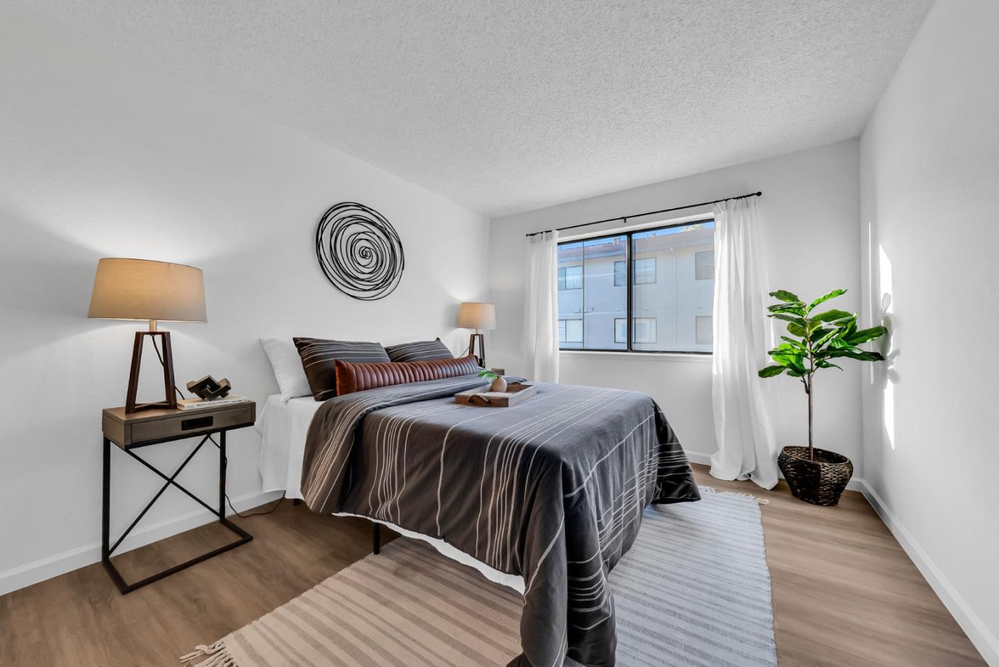 Detail Gallery Image 25 of 53 For 364 Kenbrook Cir, San Jose,  CA 95111 - 2 Beds | 2 Baths