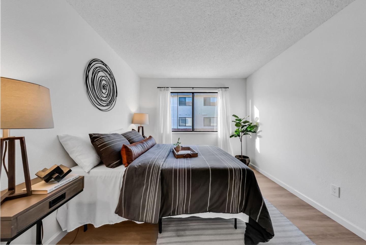 Detail Gallery Image 26 of 53 For 364 Kenbrook Cir, San Jose,  CA 95111 - 2 Beds | 2 Baths