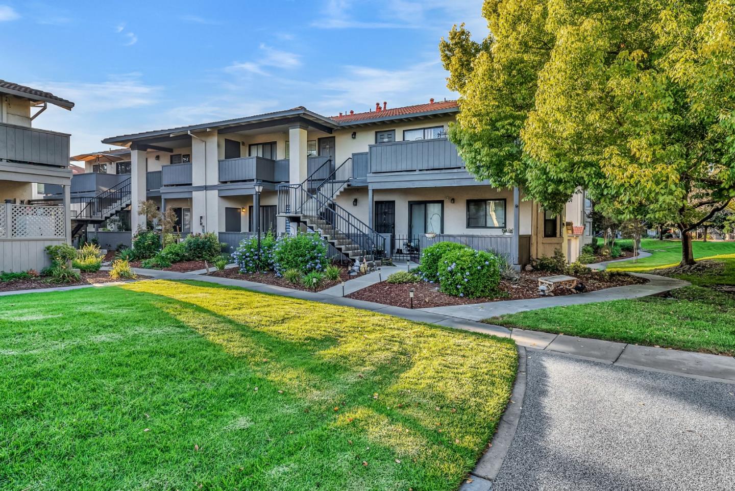 Detail Gallery Image 37 of 53 For 364 Kenbrook Cir, San Jose,  CA 95111 - 2 Beds | 2 Baths