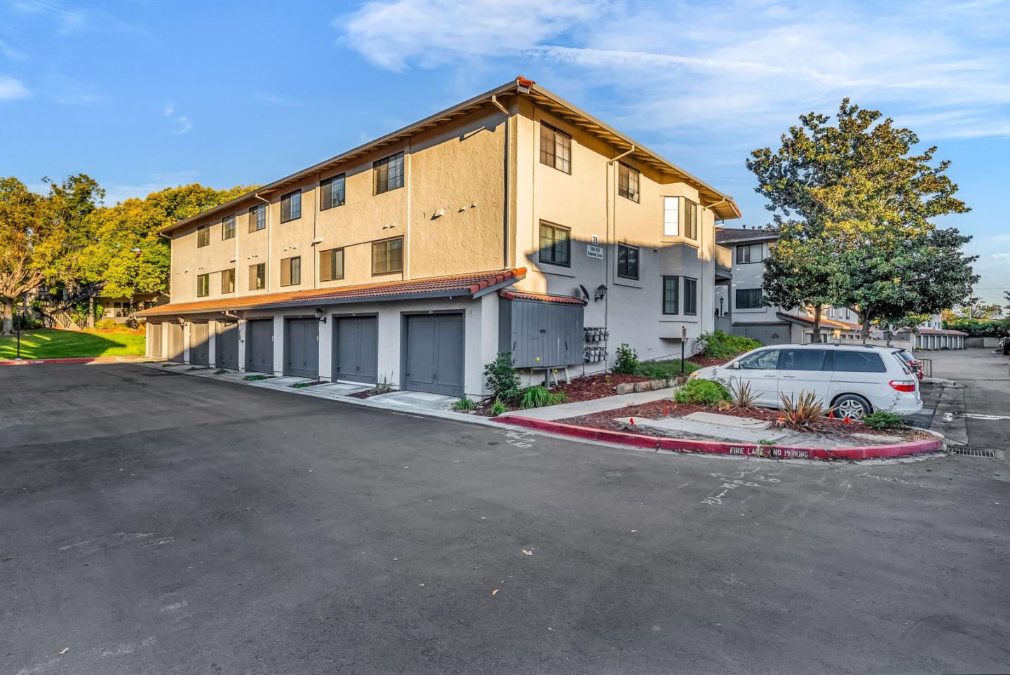 Detail Gallery Image 39 of 53 For 364 Kenbrook Cir, San Jose,  CA 95111 - 2 Beds | 2 Baths