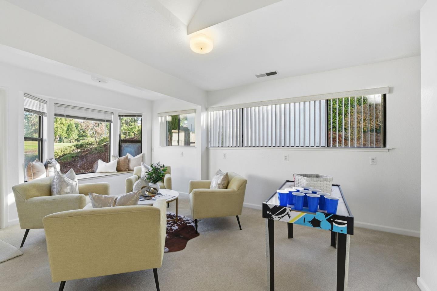 Detail Gallery Image 6 of 38 For 6098 Montgomery Ct, San Jose,  CA 95135 - 2 Beds | 2 Baths