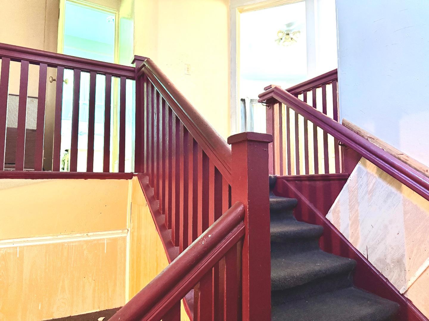 Detail Gallery Image 12 of 16 For 5706 Genoa St, Oakland,  CA 94608 - 4 Beds | 2 Baths