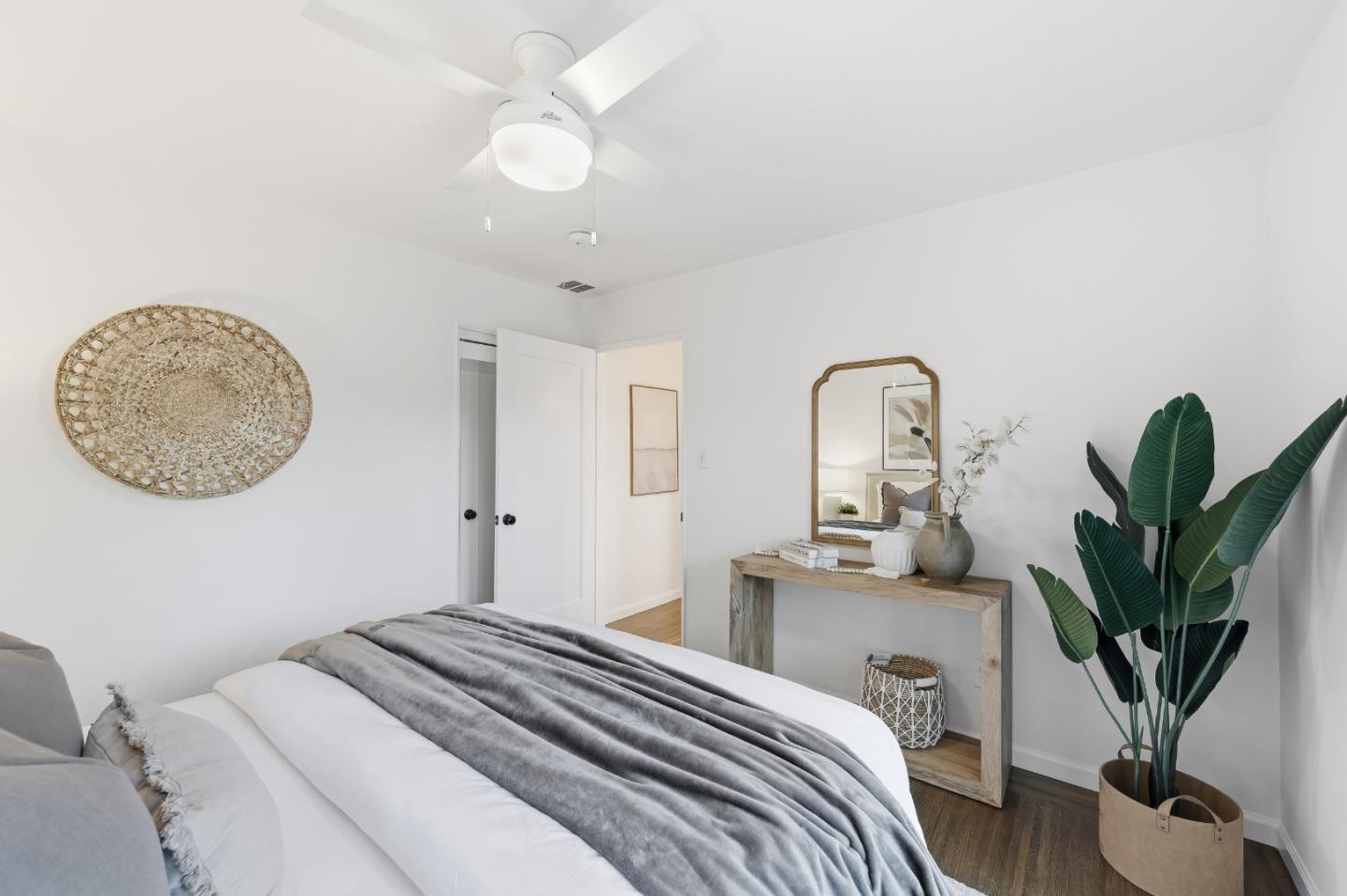 Detail Gallery Image 12 of 38 For 175 Orchard Ave, Redwood City,  CA 94061 - 2 Beds | 1 Baths