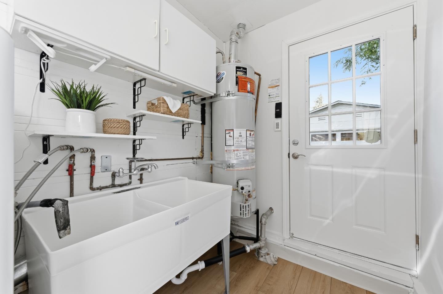 Detail Gallery Image 20 of 38 For 175 Orchard Ave, Redwood City,  CA 94061 - 2 Beds | 1 Baths