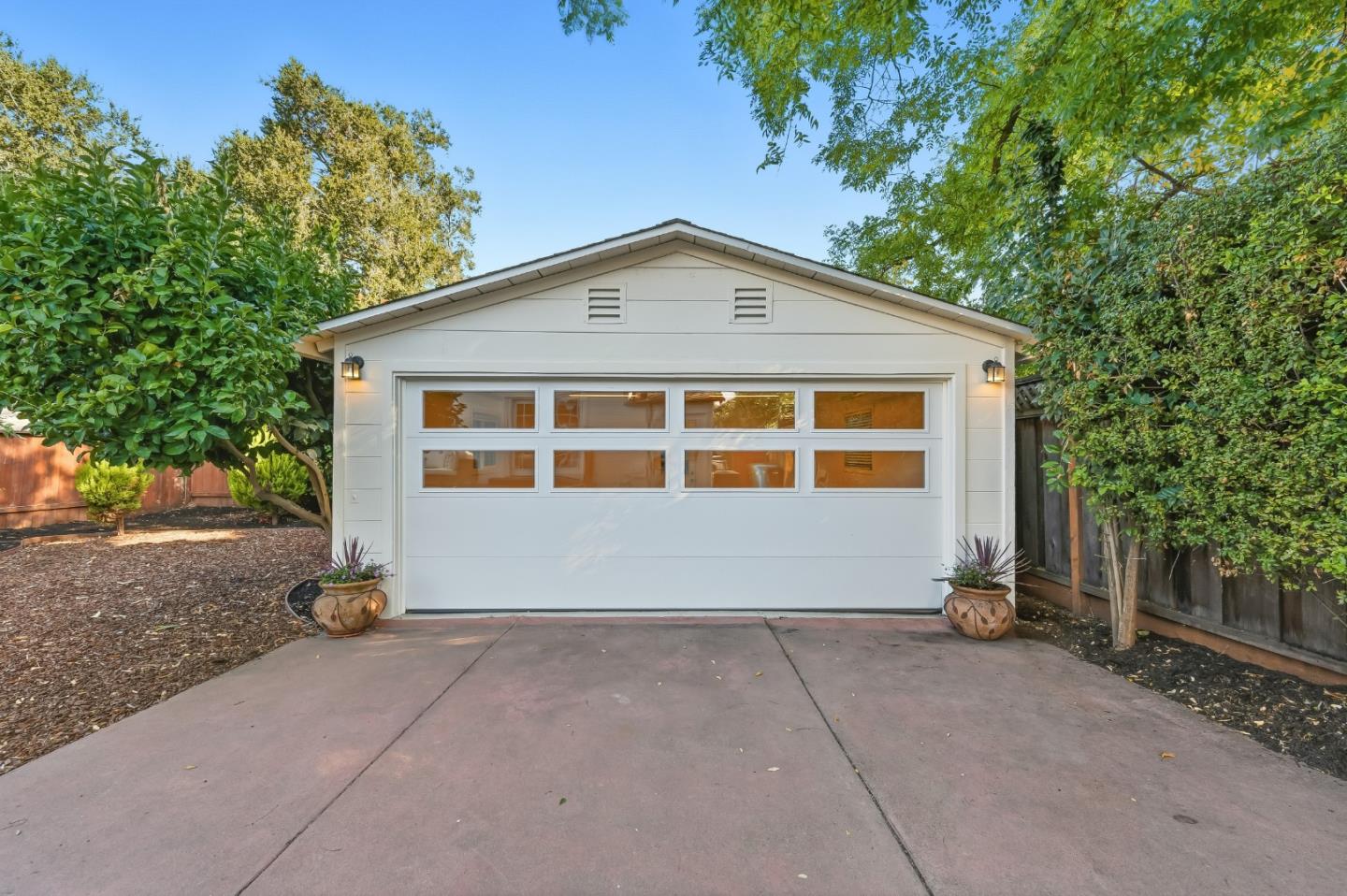 Detail Gallery Image 24 of 38 For 175 Orchard Ave, Redwood City,  CA 94061 - 2 Beds | 1 Baths