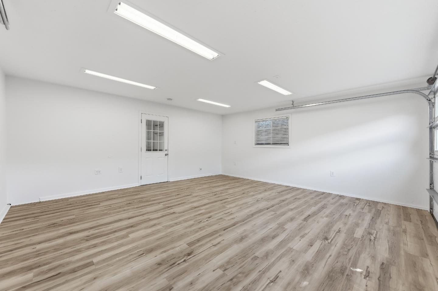 Detail Gallery Image 25 of 38 For 175 Orchard Ave, Redwood City,  CA 94061 - 2 Beds | 1 Baths