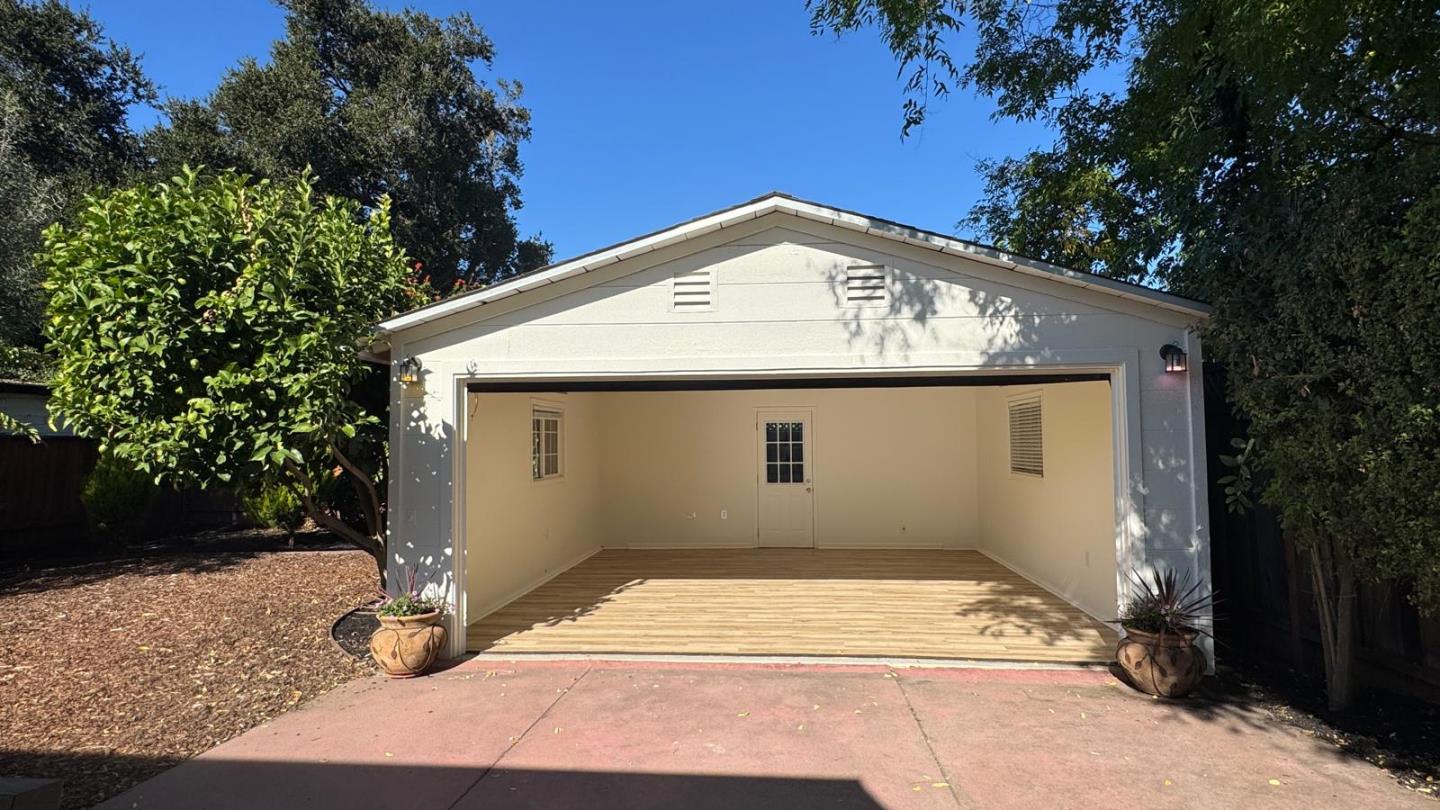 Detail Gallery Image 33 of 38 For 175 Orchard Ave, Redwood City,  CA 94061 - 2 Beds | 1 Baths