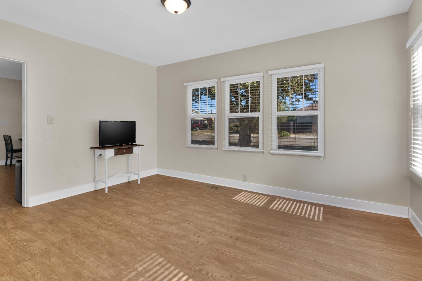 Detail Gallery Image 10 of 27 For 404 Ellis St, King City,  CA 93930 - 2 Beds | 1 Baths