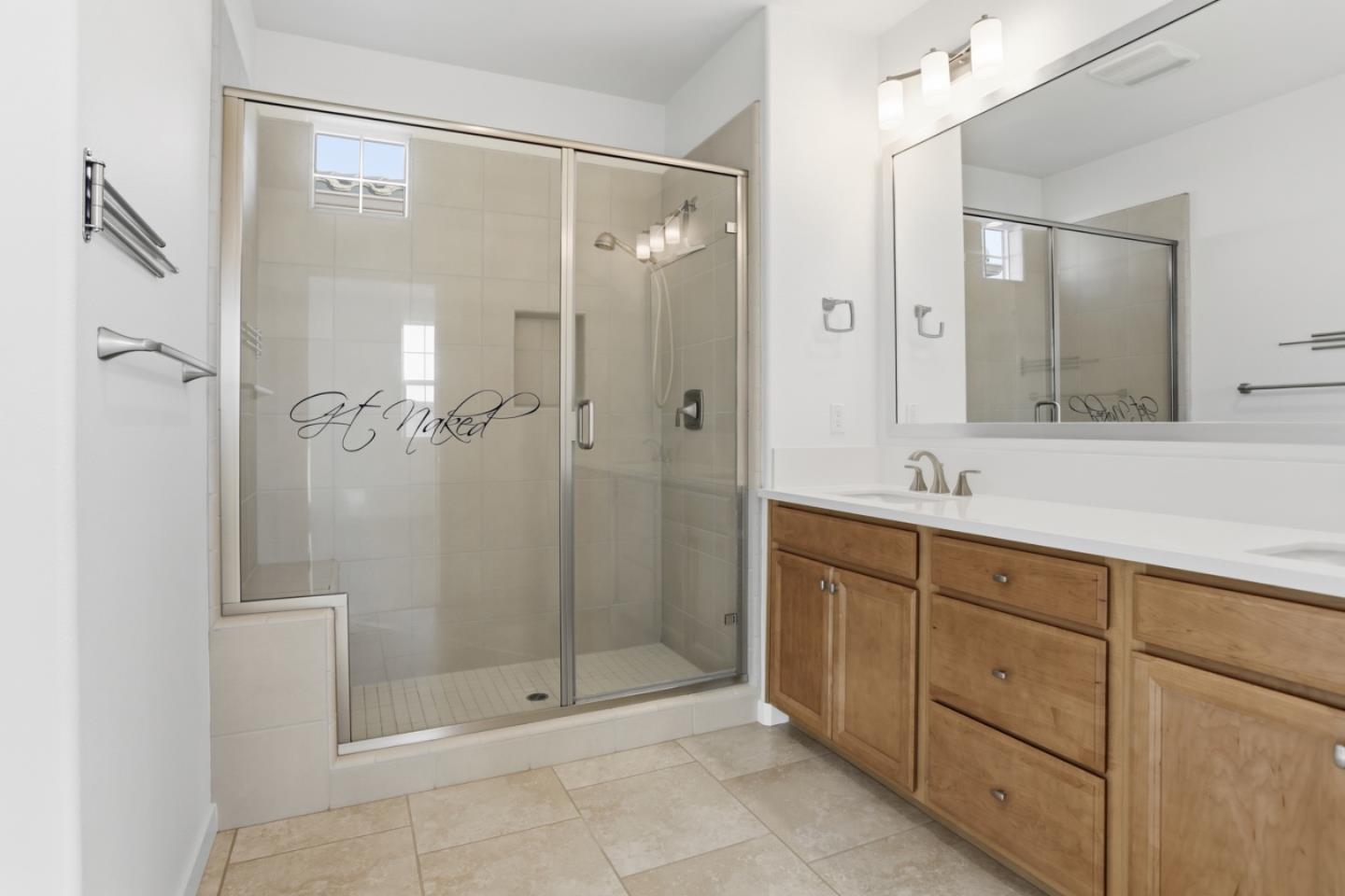 Detail Gallery Image 11 of 26 For 2989 Denali Dr, Marina,  CA 93933 - 3 Beds | 2/1 Baths