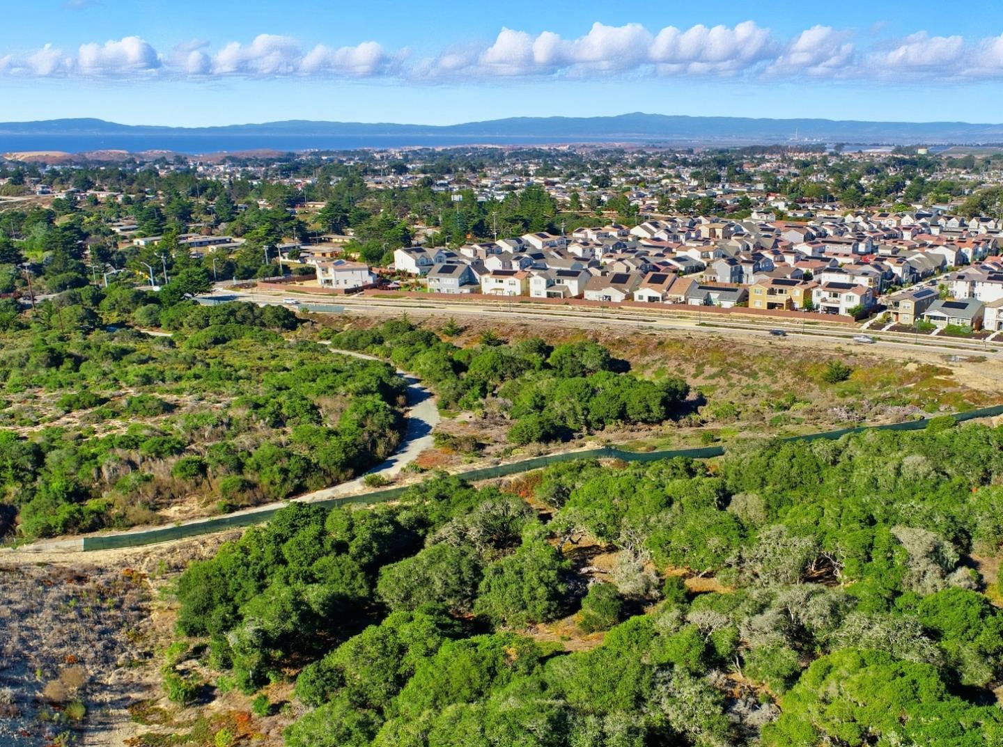 Detail Gallery Image 21 of 26 For 2989 Denali Dr, Marina,  CA 93933 - 3 Beds | 2/1 Baths