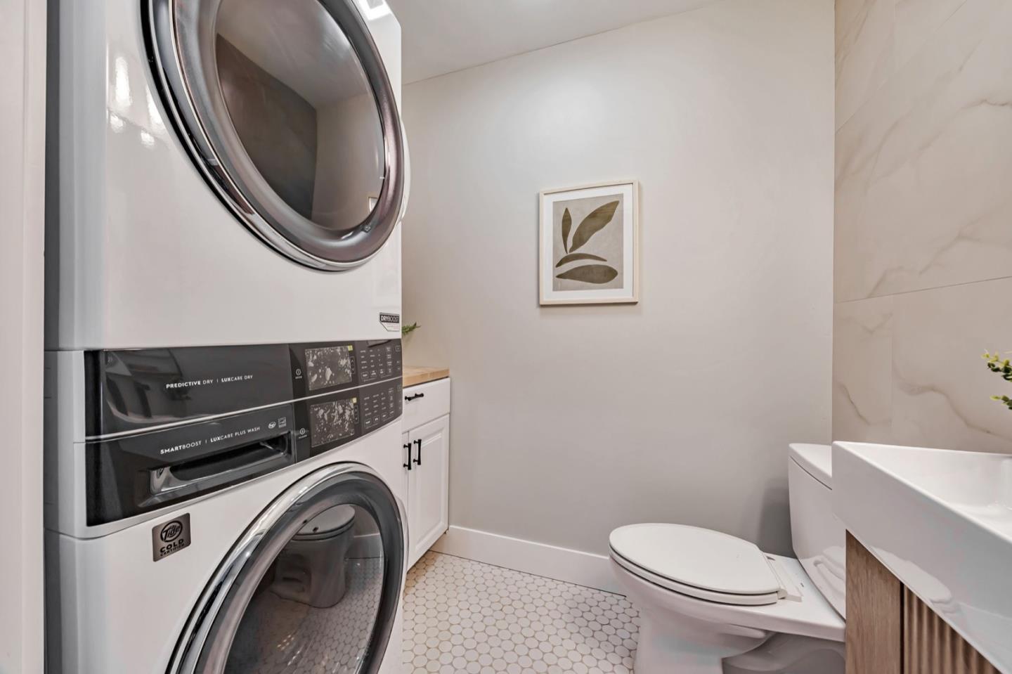 Detail Gallery Image 26 of 82 For 140 Northam Ave, San Carlos,  CA 94070 - 3 Beds | 2/1 Baths