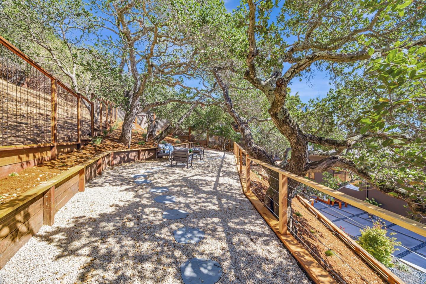 Detail Gallery Image 32 of 82 For 140 Northam Ave, San Carlos,  CA 94070 - 3 Beds | 2/1 Baths