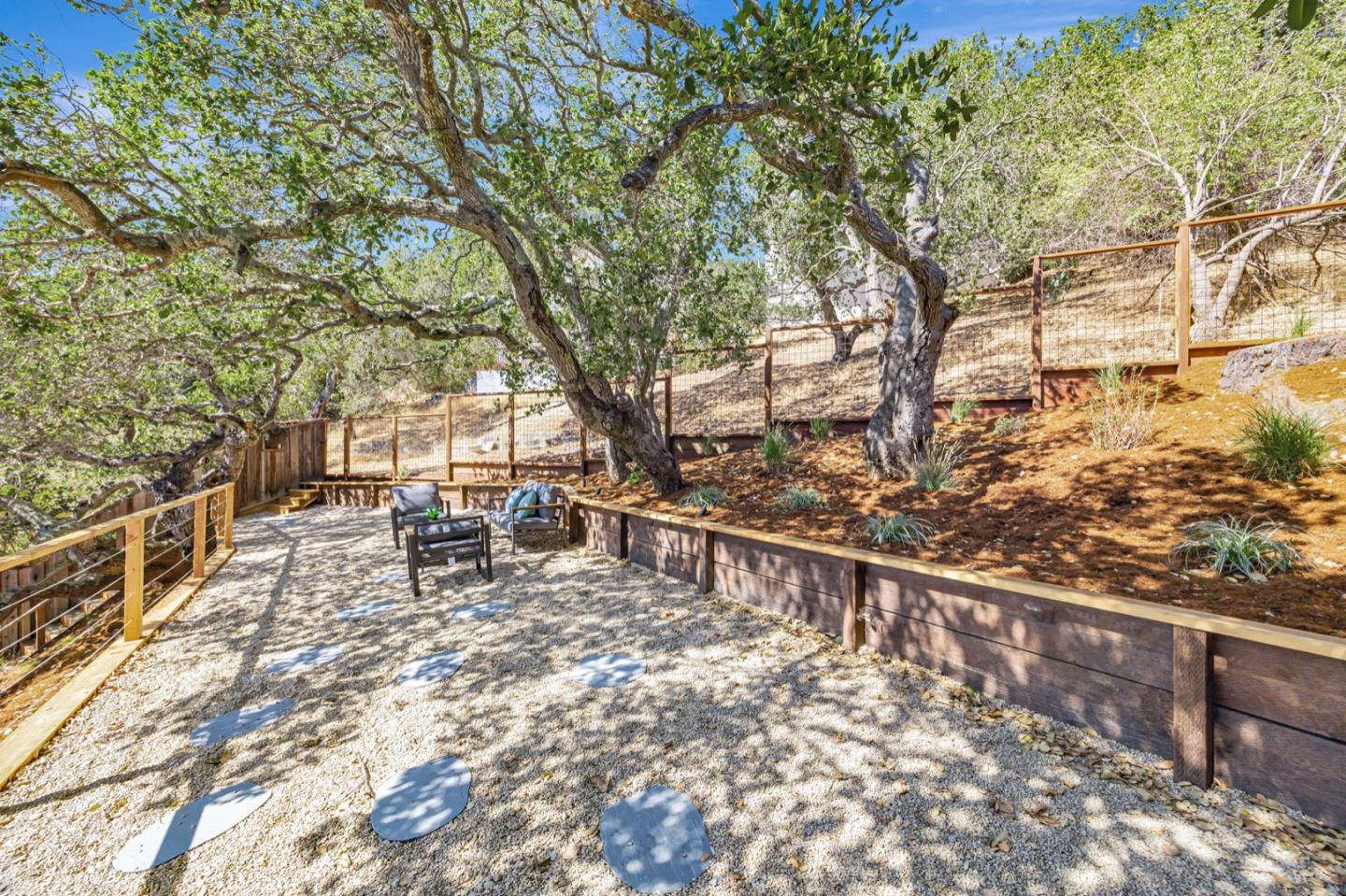 Detail Gallery Image 34 of 82 For 140 Northam Ave, San Carlos,  CA 94070 - 3 Beds | 2/1 Baths