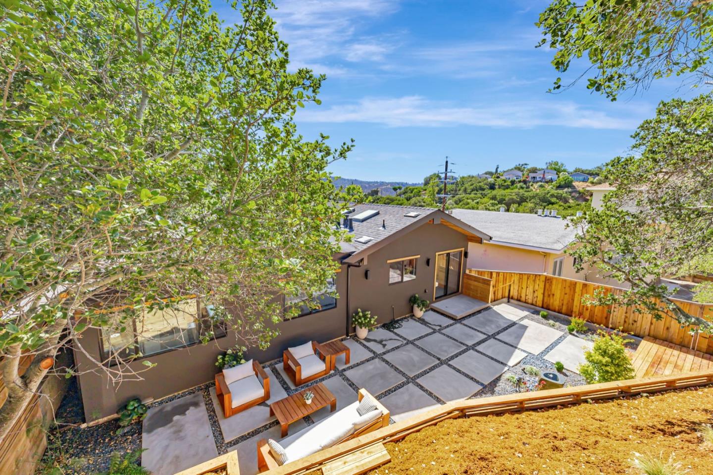 Detail Gallery Image 36 of 82 For 140 Northam Ave, San Carlos,  CA 94070 - 3 Beds | 2/1 Baths