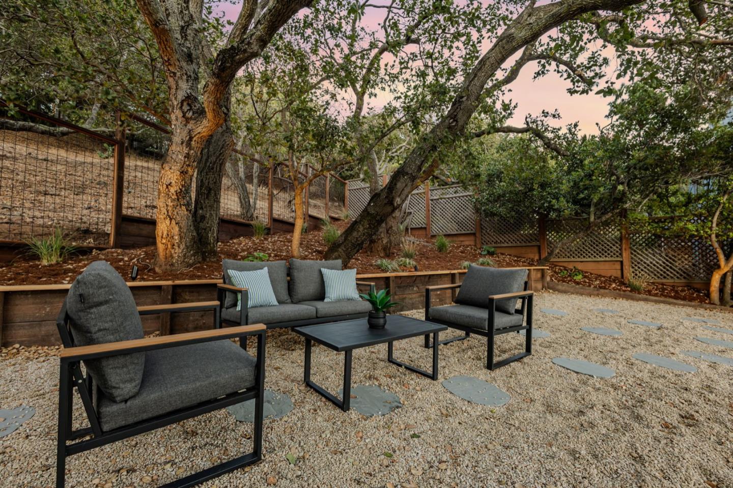 Detail Gallery Image 39 of 82 For 140 Northam Ave, San Carlos,  CA 94070 - 3 Beds | 2/1 Baths