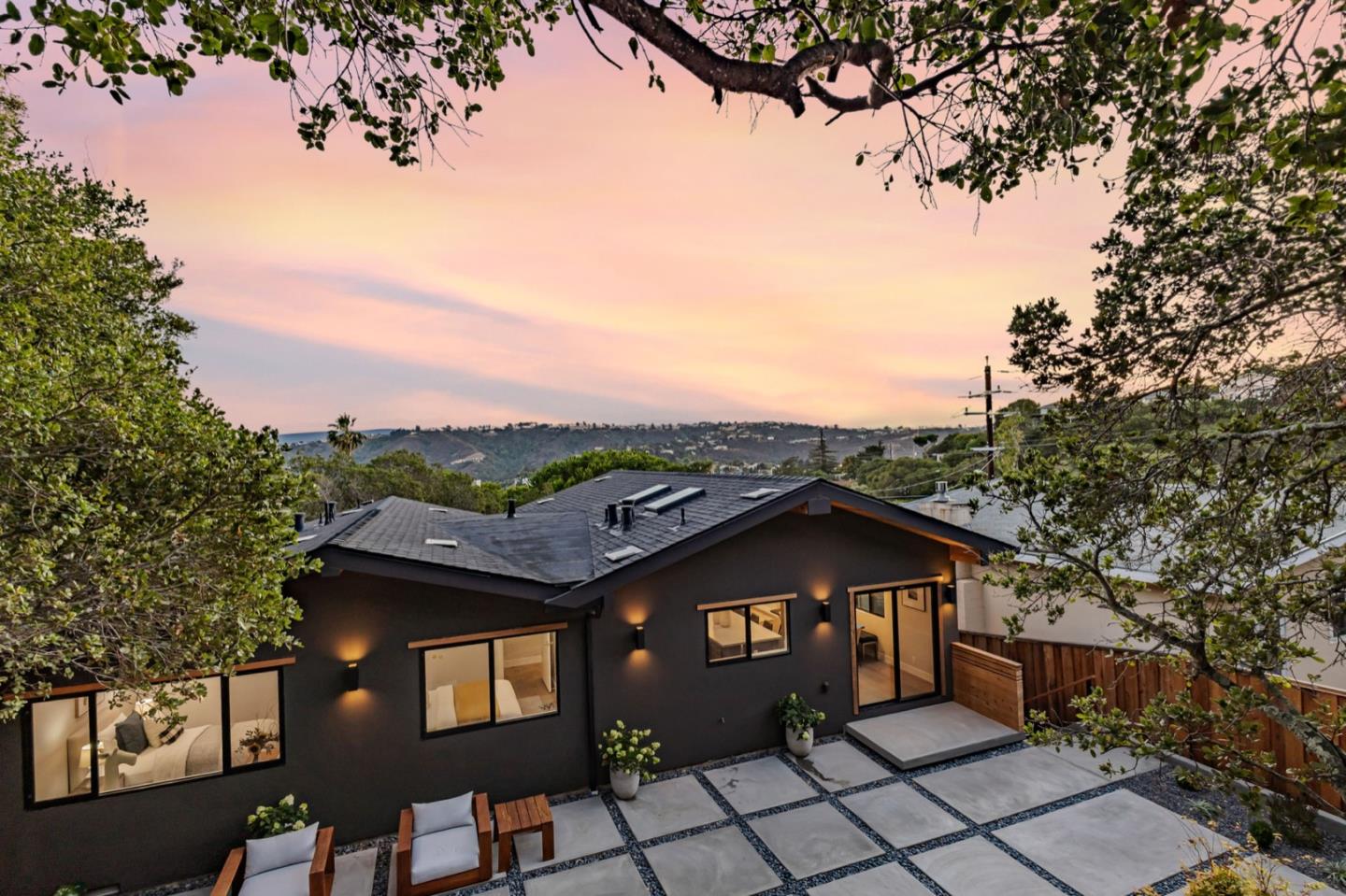 Detail Gallery Image 41 of 82 For 140 Northam Ave, San Carlos,  CA 94070 - 3 Beds | 2/1 Baths