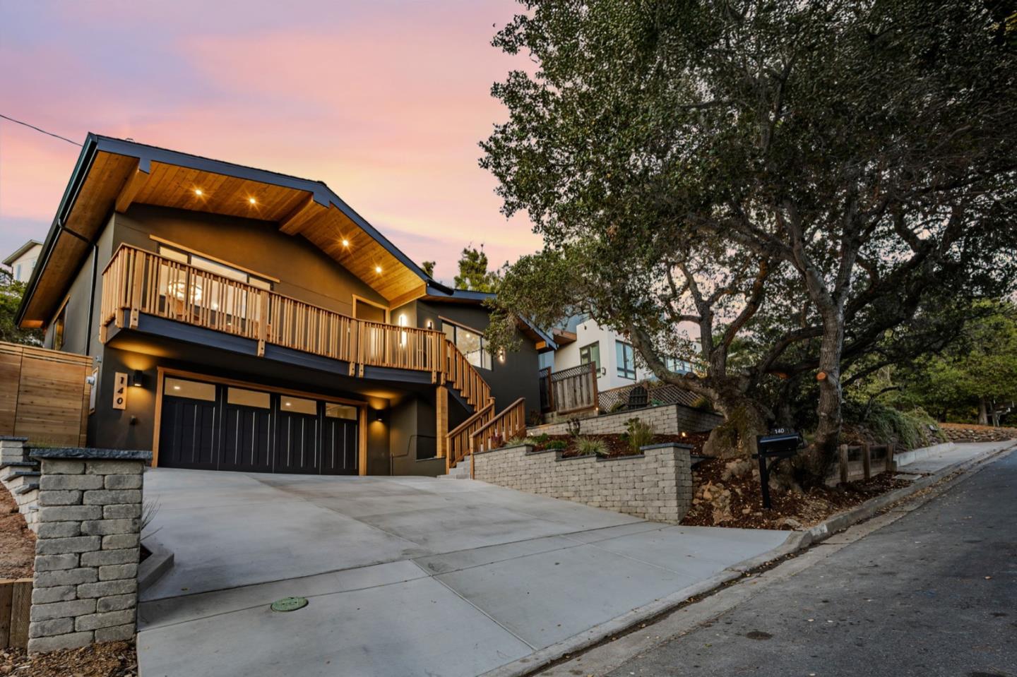 Detail Gallery Image 48 of 82 For 140 Northam Ave, San Carlos,  CA 94070 - 3 Beds | 2/1 Baths