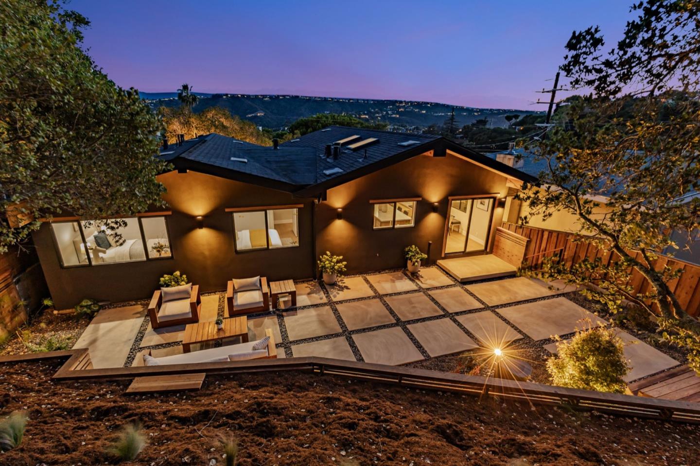 Detail Gallery Image 63 of 82 For 140 Northam Ave, San Carlos,  CA 94070 - 3 Beds | 2/1 Baths