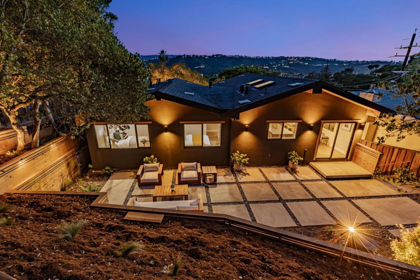 Detail Gallery Image 64 of 82 For 140 Northam Ave, San Carlos,  CA 94070 - 3 Beds | 2/1 Baths