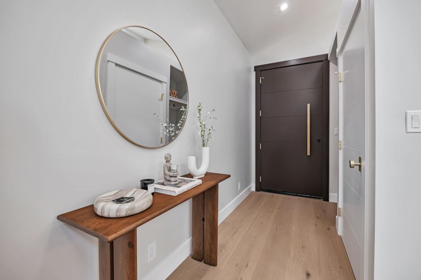 Detail Gallery Image 7 of 82 For 140 Northam Ave, San Carlos,  CA 94070 - 3 Beds | 2/1 Baths