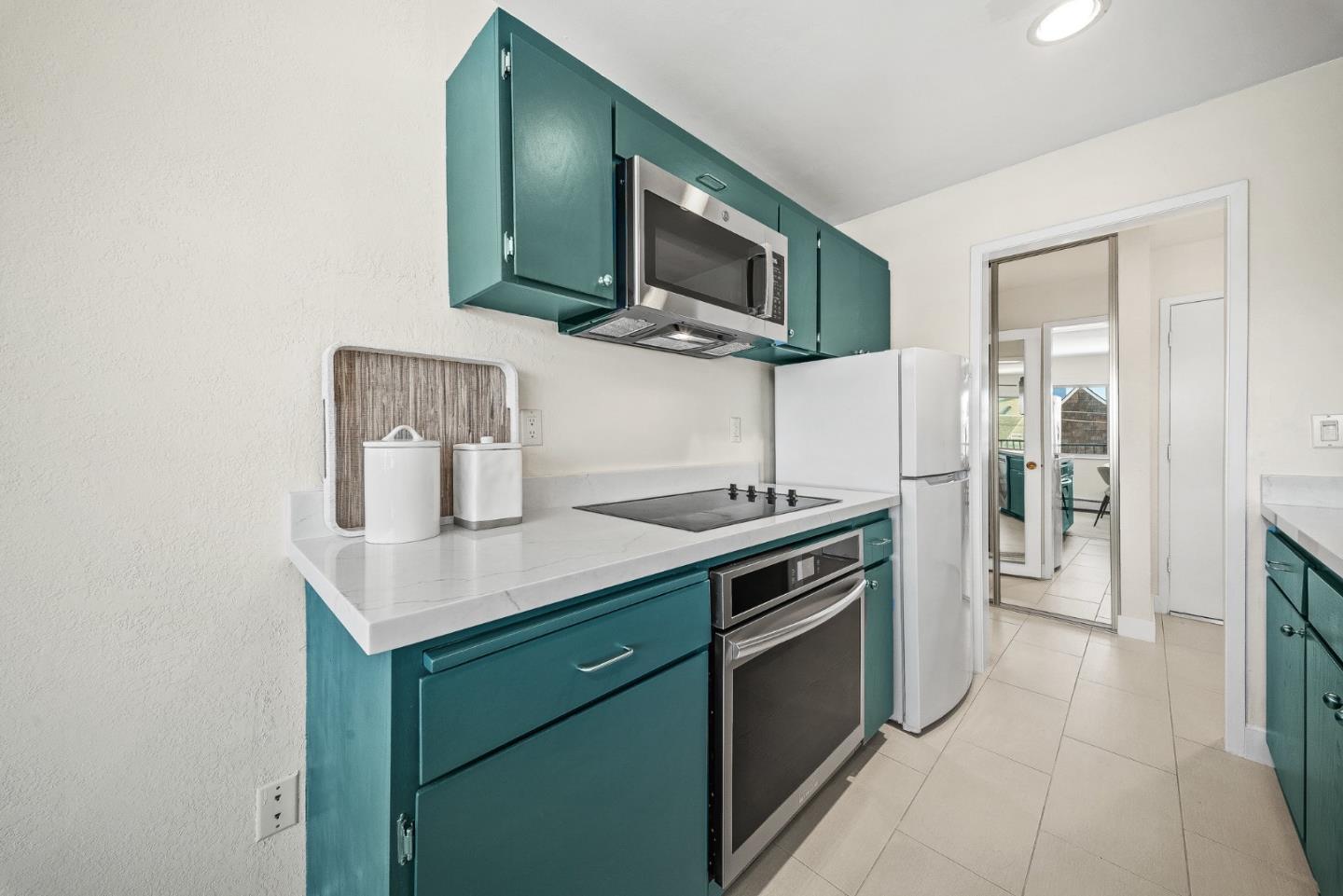 Detail Gallery Image 15 of 38 For 220 Atlantic Ave #310,  Santa Cruz,  CA 95062 - 1 Beds | 1 Baths