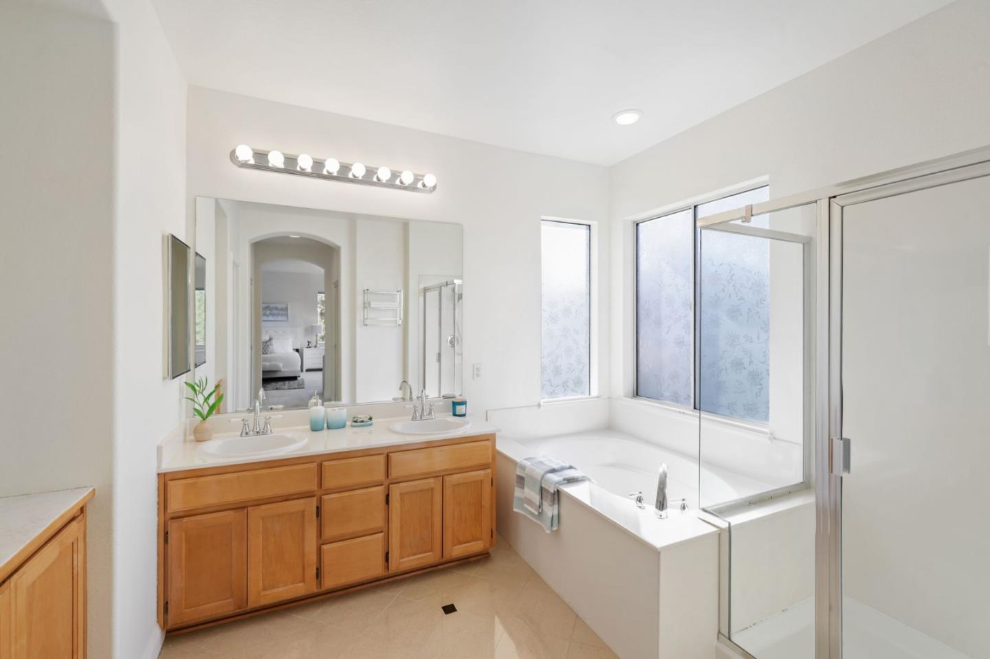 Detail Gallery Image 50 of 84 For 30279 Brookfield Rd, Hayward,  CA 94544 - 5 Beds | 3 Baths