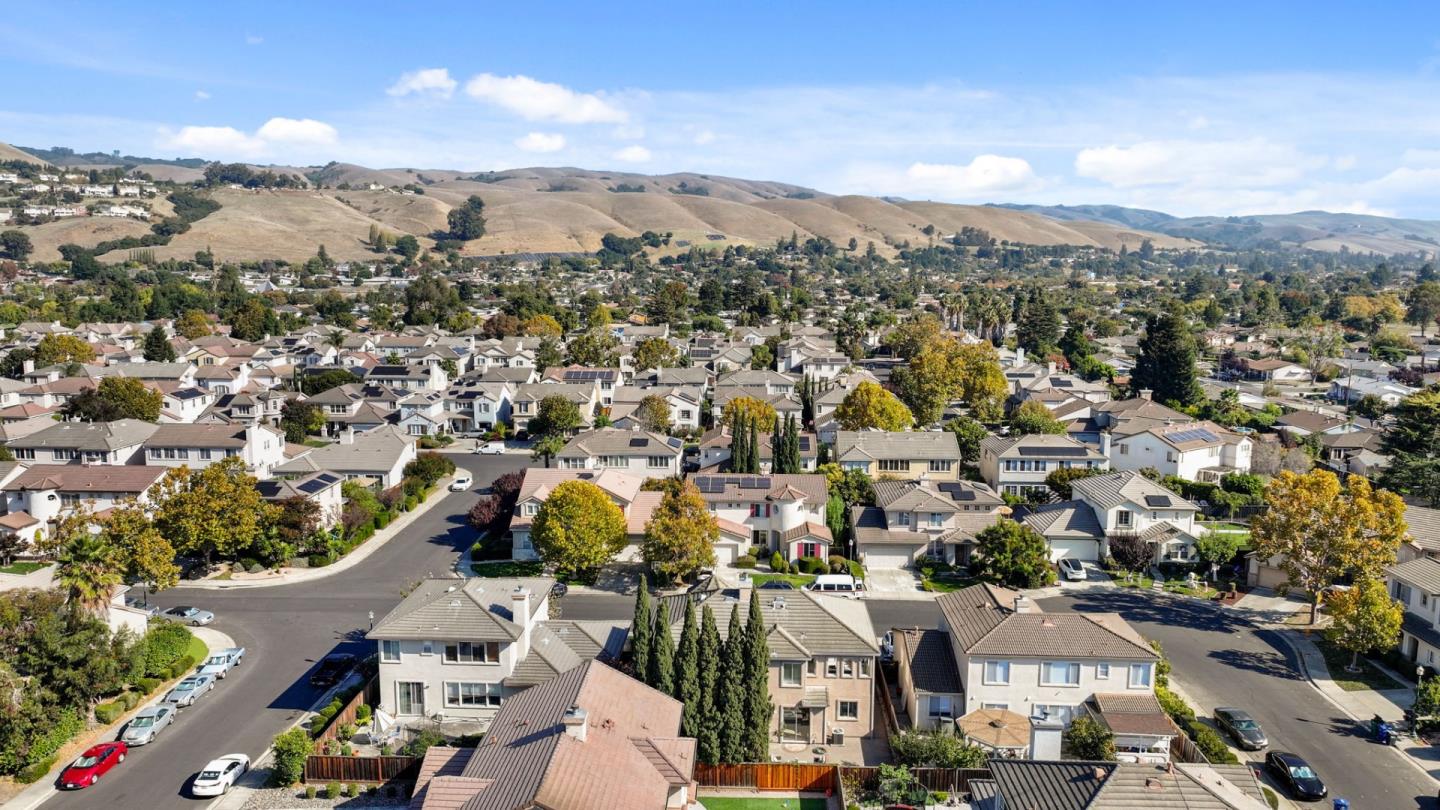 Detail Gallery Image 81 of 84 For 30279 Brookfield Rd, Hayward,  CA 94544 - 5 Beds | 3 Baths