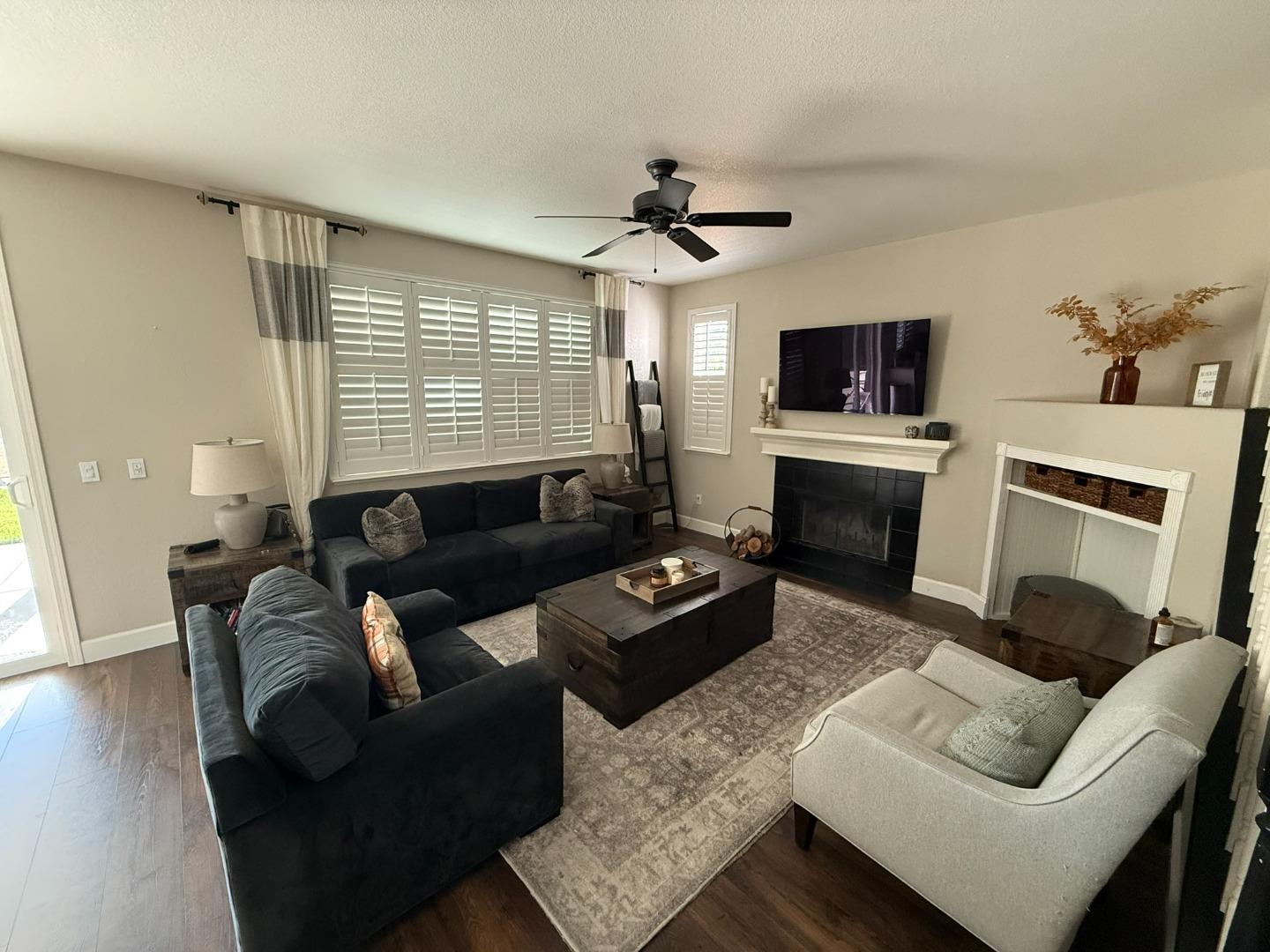 Detail Gallery Image 10 of 18 For 2310 Spartan Ter, Brentwood,  CA 94513 - 4 Beds | 3 Baths