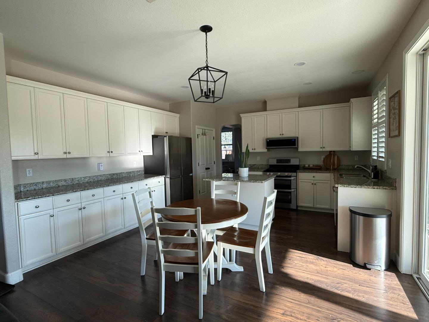 Detail Gallery Image 8 of 18 For 2310 Spartan Ter, Brentwood,  CA 94513 - 4 Beds | 3 Baths