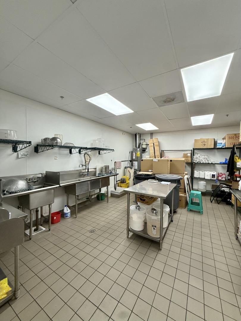 Detail Gallery Image 11 of 14 For 2706 Homestead Rd, Santa Clara,  CA 95051 - – Beds | – Baths