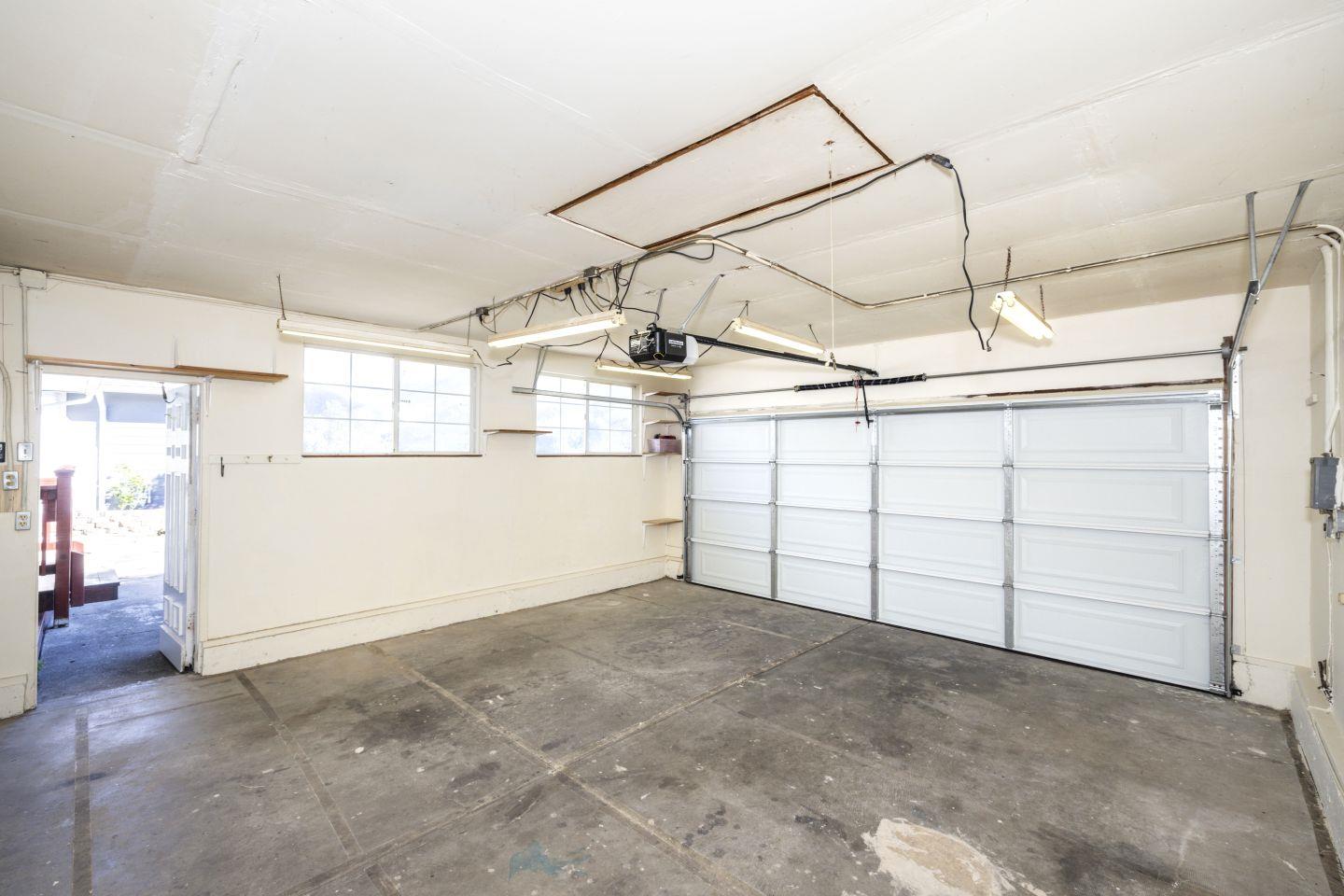 Detail Gallery Image 26 of 30 For 441 Bridgeport Dr, El Granada,  CA 94018 - 3 Beds | 2 Baths