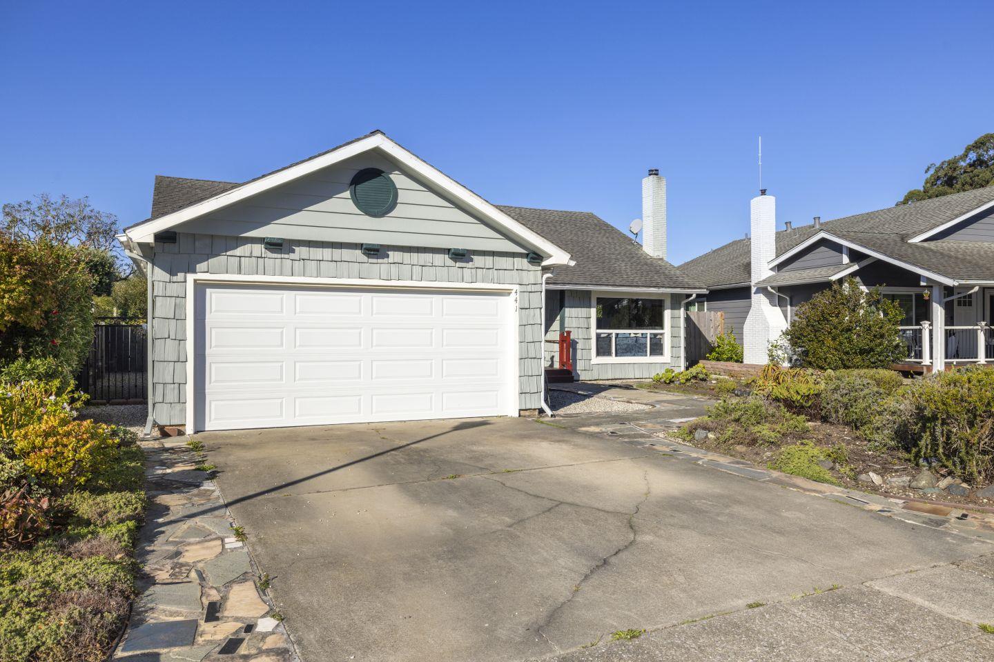 Detail Gallery Image 30 of 30 For 441 Bridgeport Dr, El Granada,  CA 94018 - 3 Beds | 2 Baths