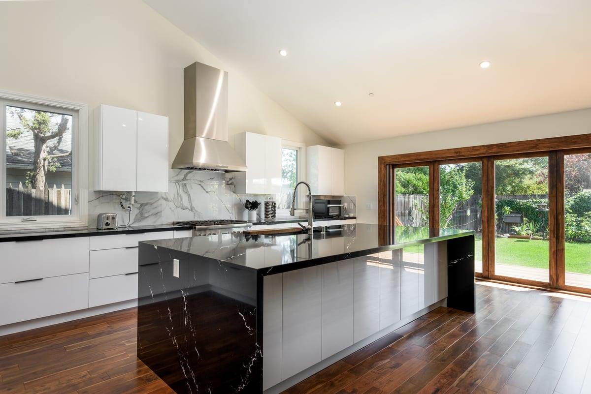 Detail Gallery Image 14 of 27 For 467 22nd Ave, San Mateo,  CA 94403 - 3 Beds | 3/1 Baths