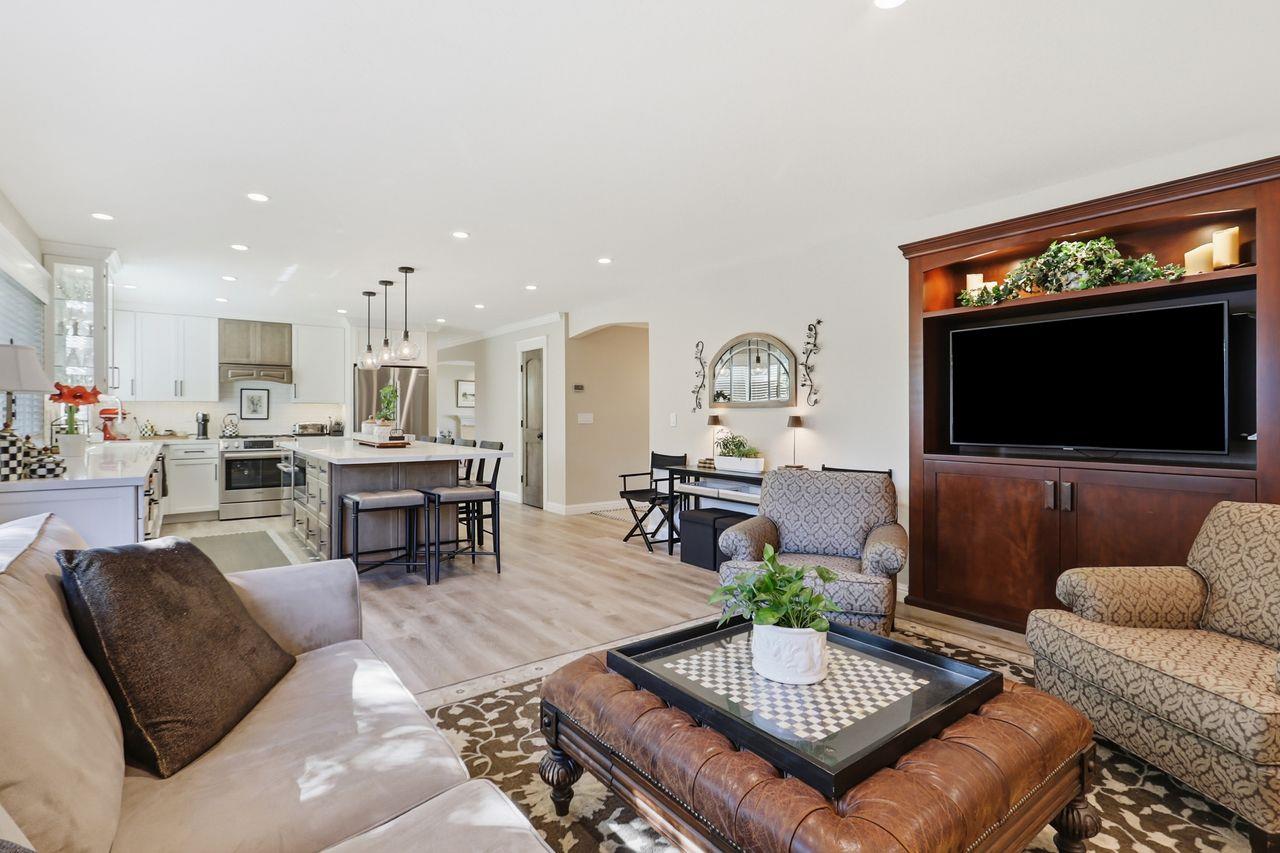 Detail Gallery Image 13 of 49 For 3570 Sunnydale Ct, San Jose,  CA 95117 - 4 Beds | 3 Baths