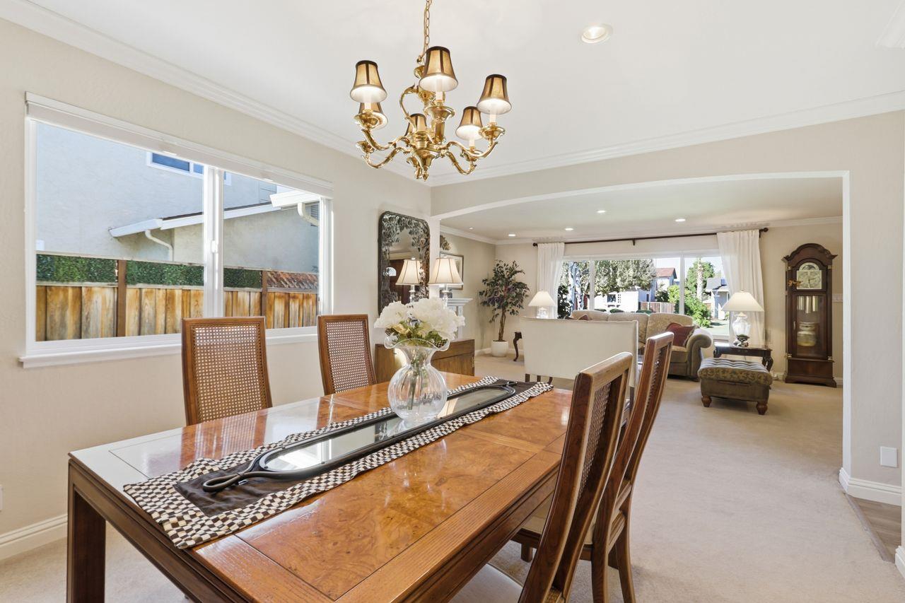 Detail Gallery Image 22 of 49 For 3570 Sunnydale Ct, San Jose,  CA 95117 - 4 Beds | 3 Baths