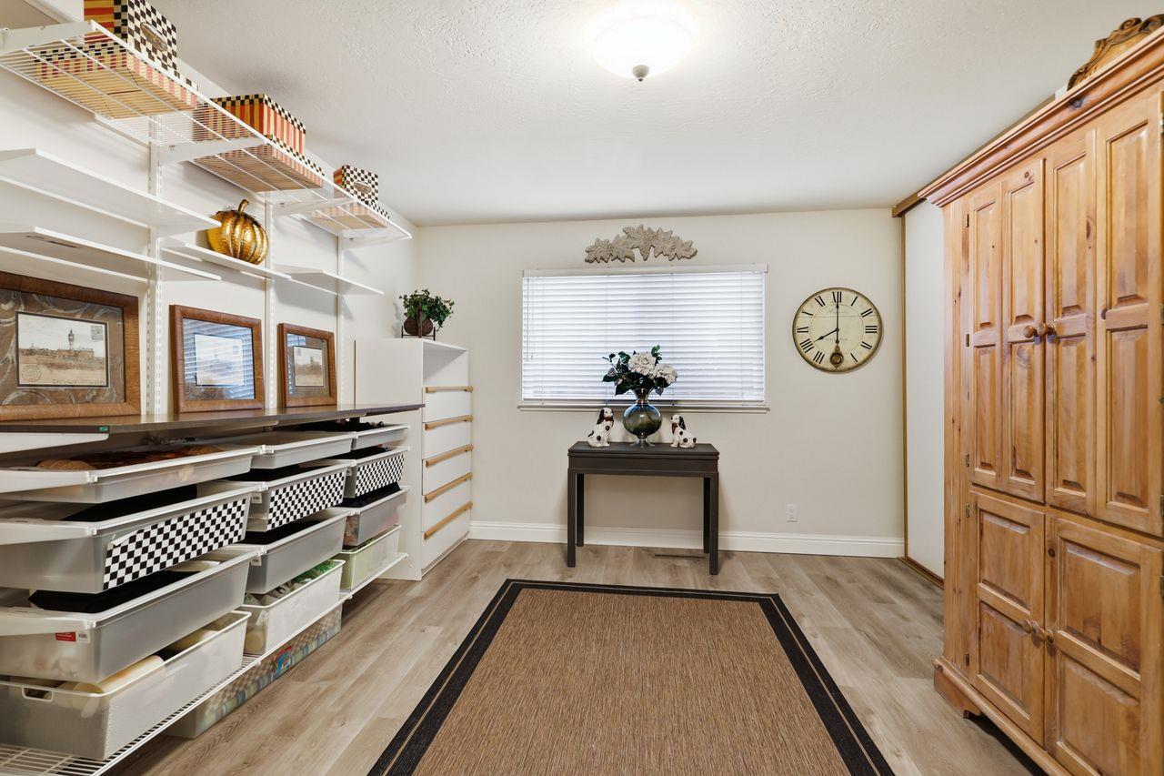 Detail Gallery Image 23 of 49 For 3570 Sunnydale Ct, San Jose,  CA 95117 - 4 Beds | 3 Baths