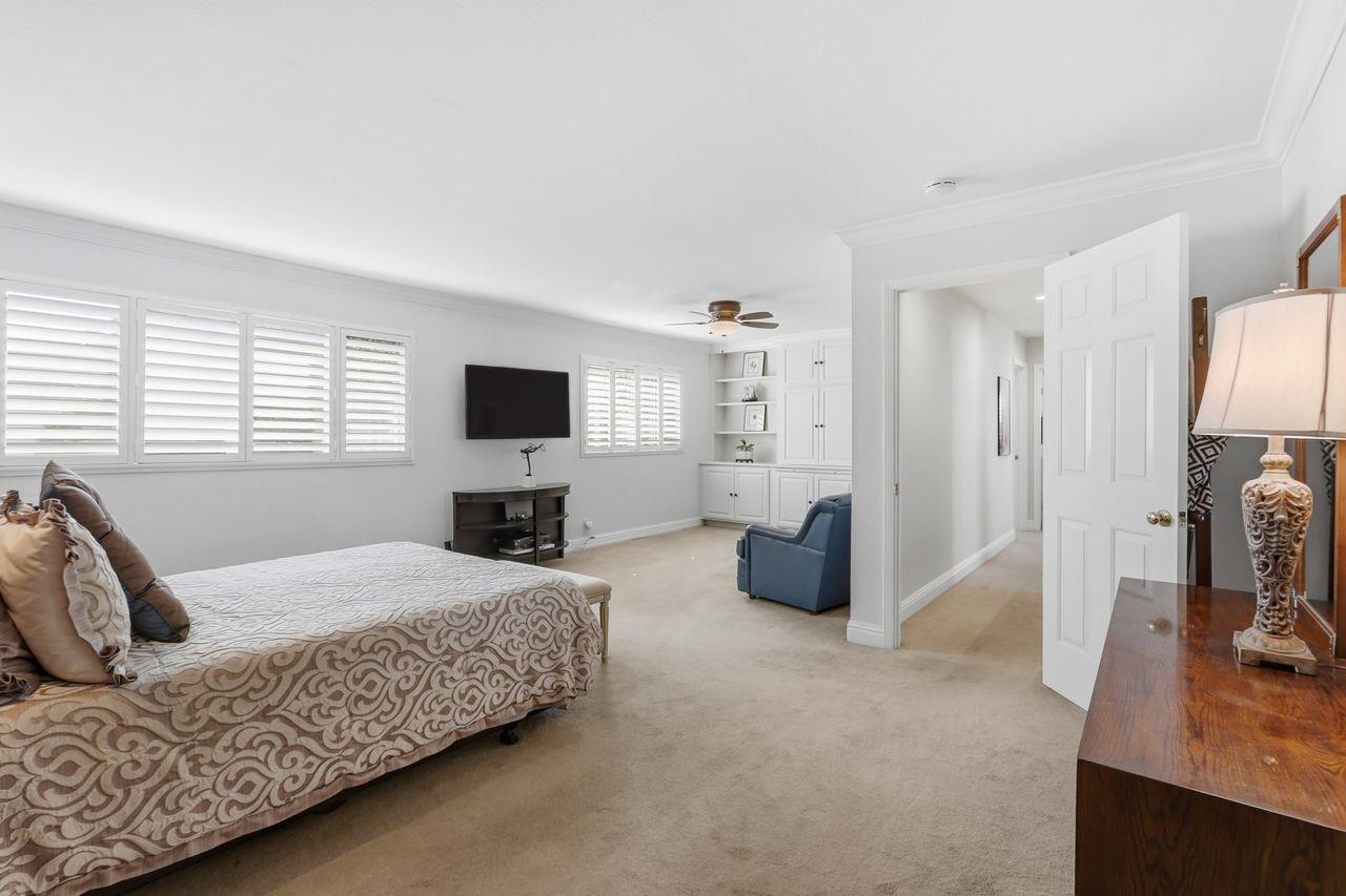 Detail Gallery Image 33 of 49 For 3570 Sunnydale Ct, San Jose,  CA 95117 - 4 Beds | 3 Baths