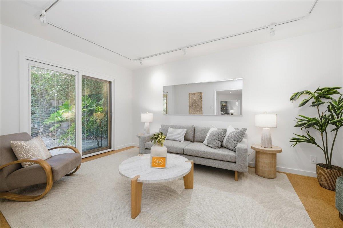 Detail Gallery Image 15 of 38 For 375 La Cuesta Dr, Portola Valley,  CA 94028 - 3 Beds | 2 Baths