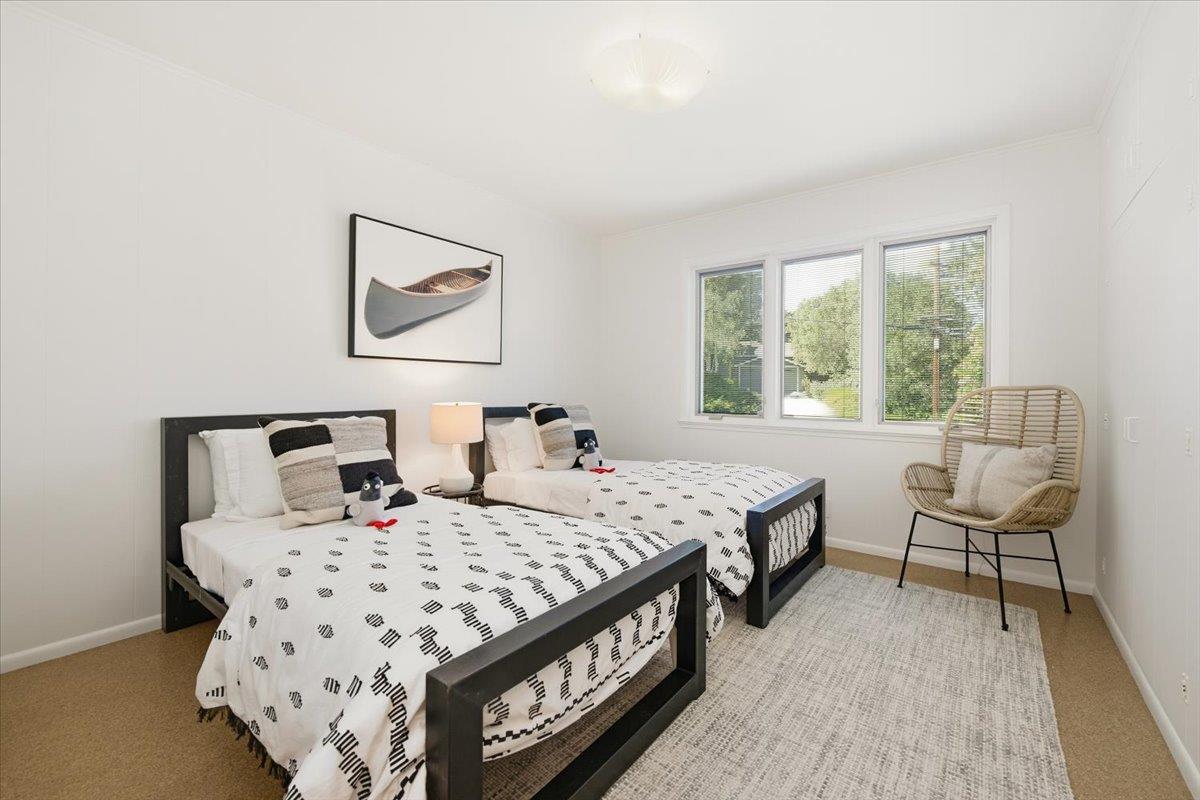 Detail Gallery Image 18 of 38 For 375 La Cuesta Dr, Portola Valley,  CA 94028 - 3 Beds | 2 Baths